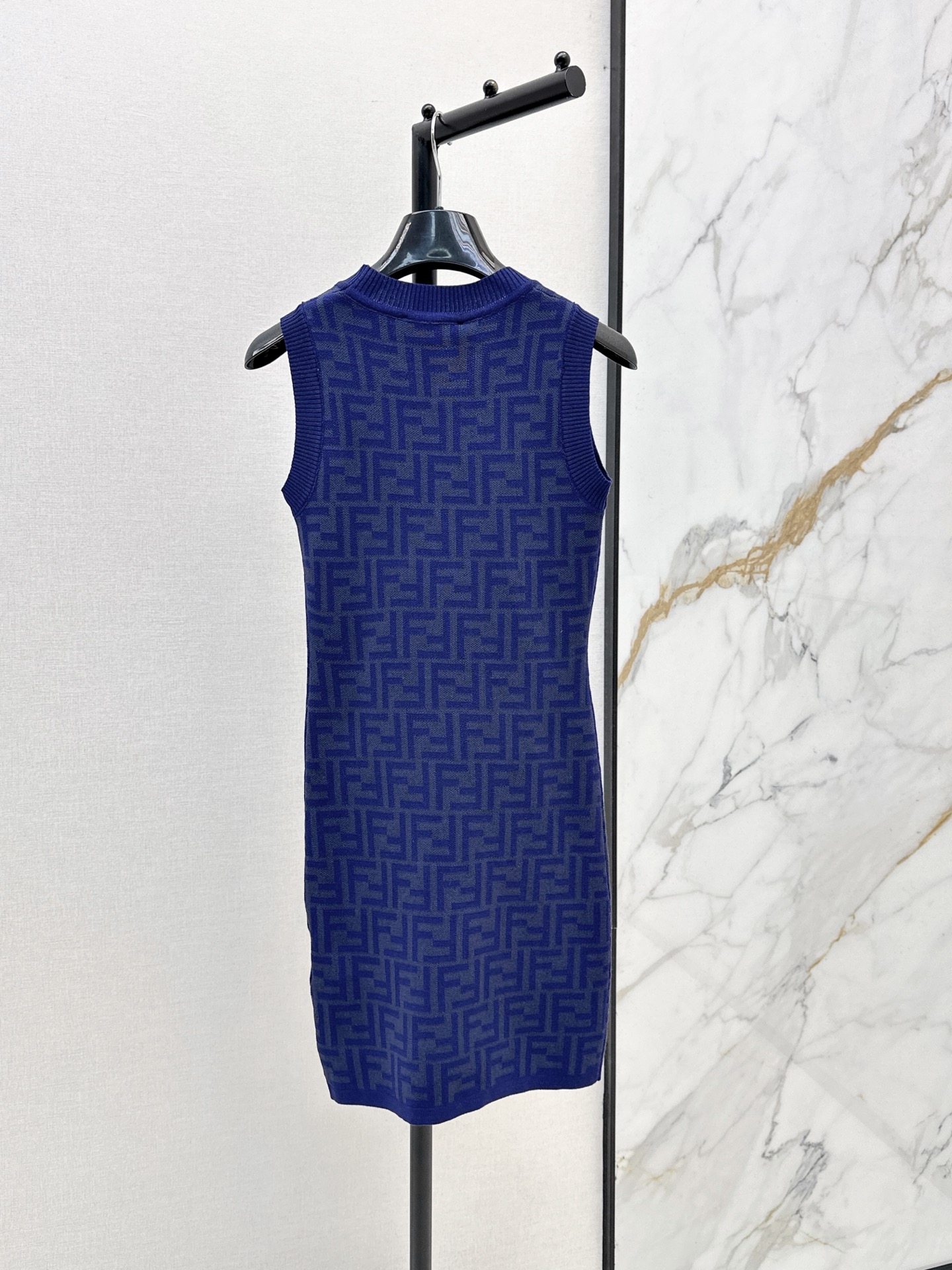 Fen 26ss sleeveless knit dress