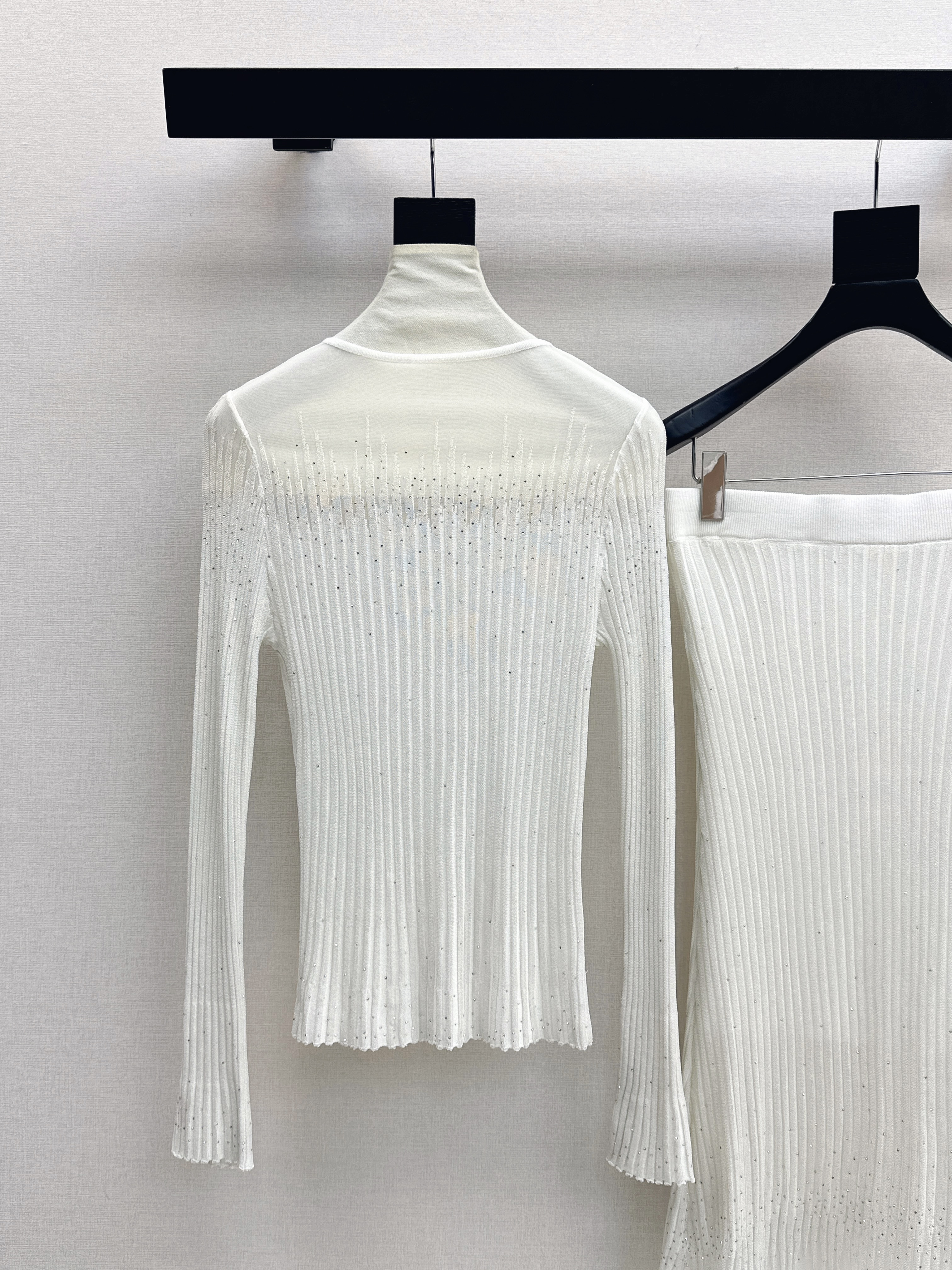 Chan 26ss rhinestone knit suit