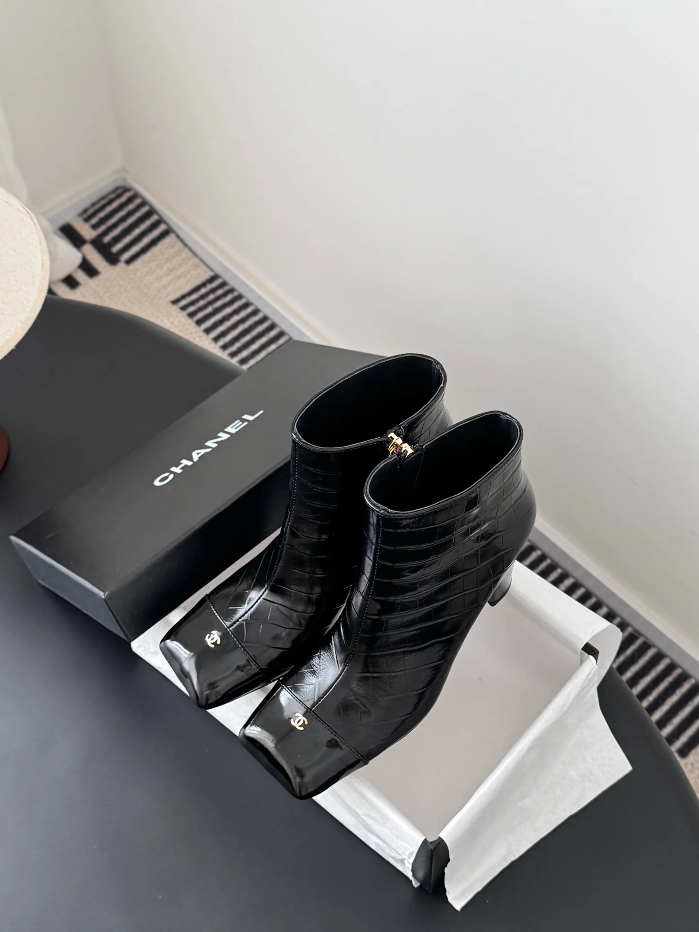 Chan 26ss ankle boots
