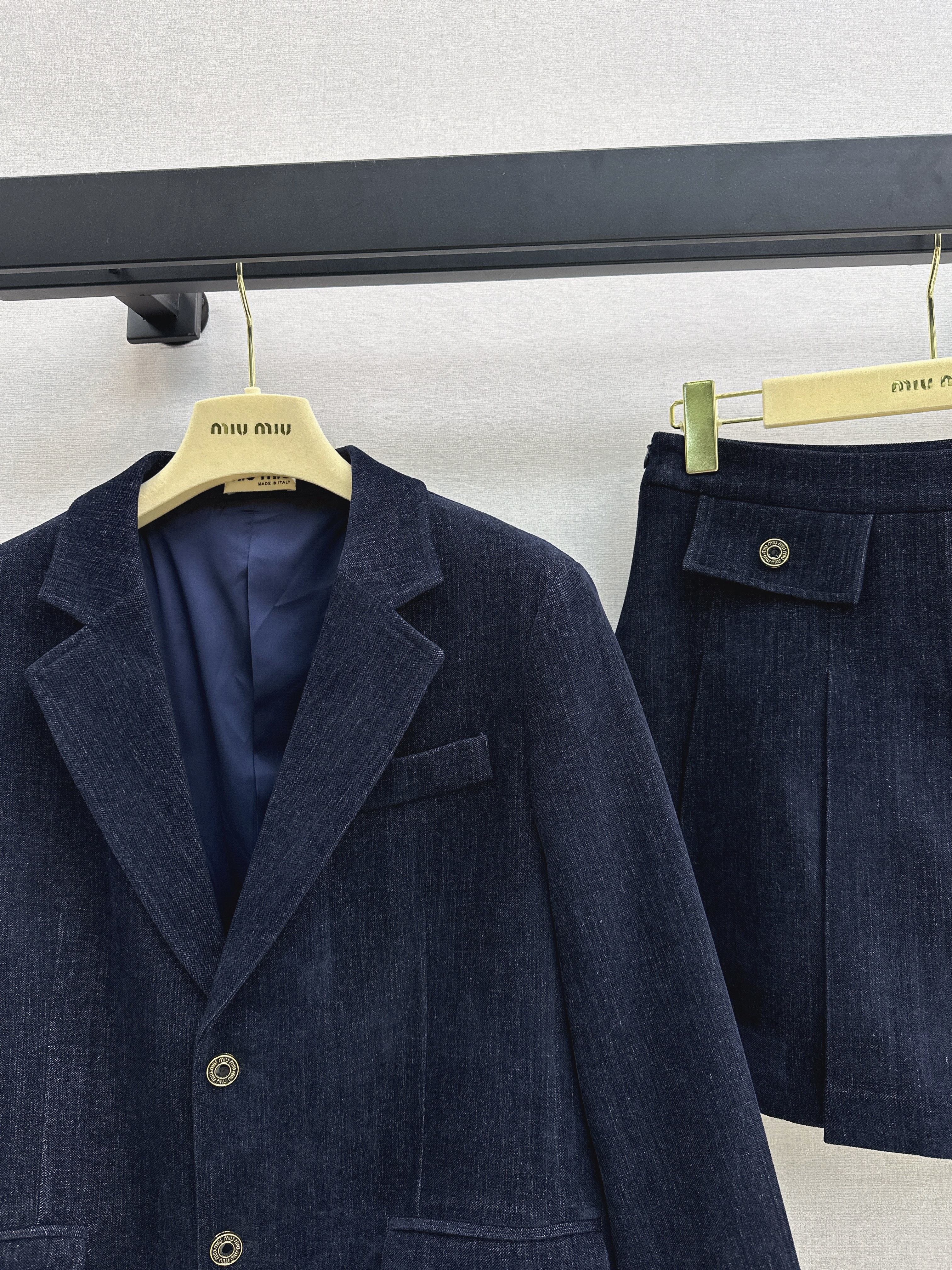miu 25ss suit