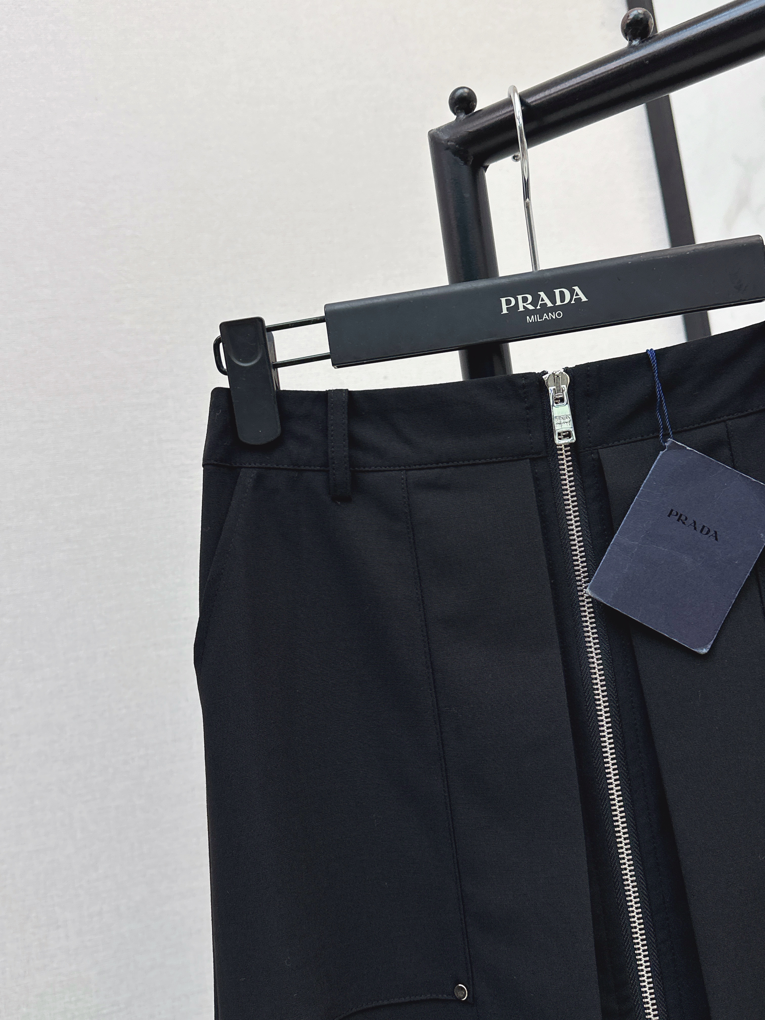 Pra 26ss zip-up skirt