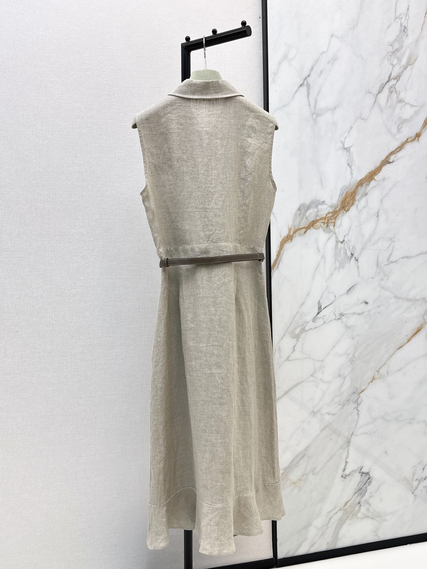 Her 26ss sleeveless shirt dress