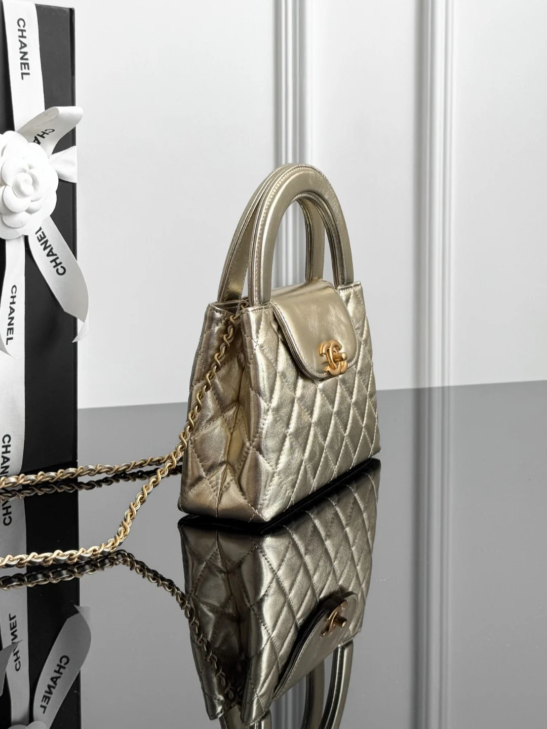 Chan 25A kelly bag with chain