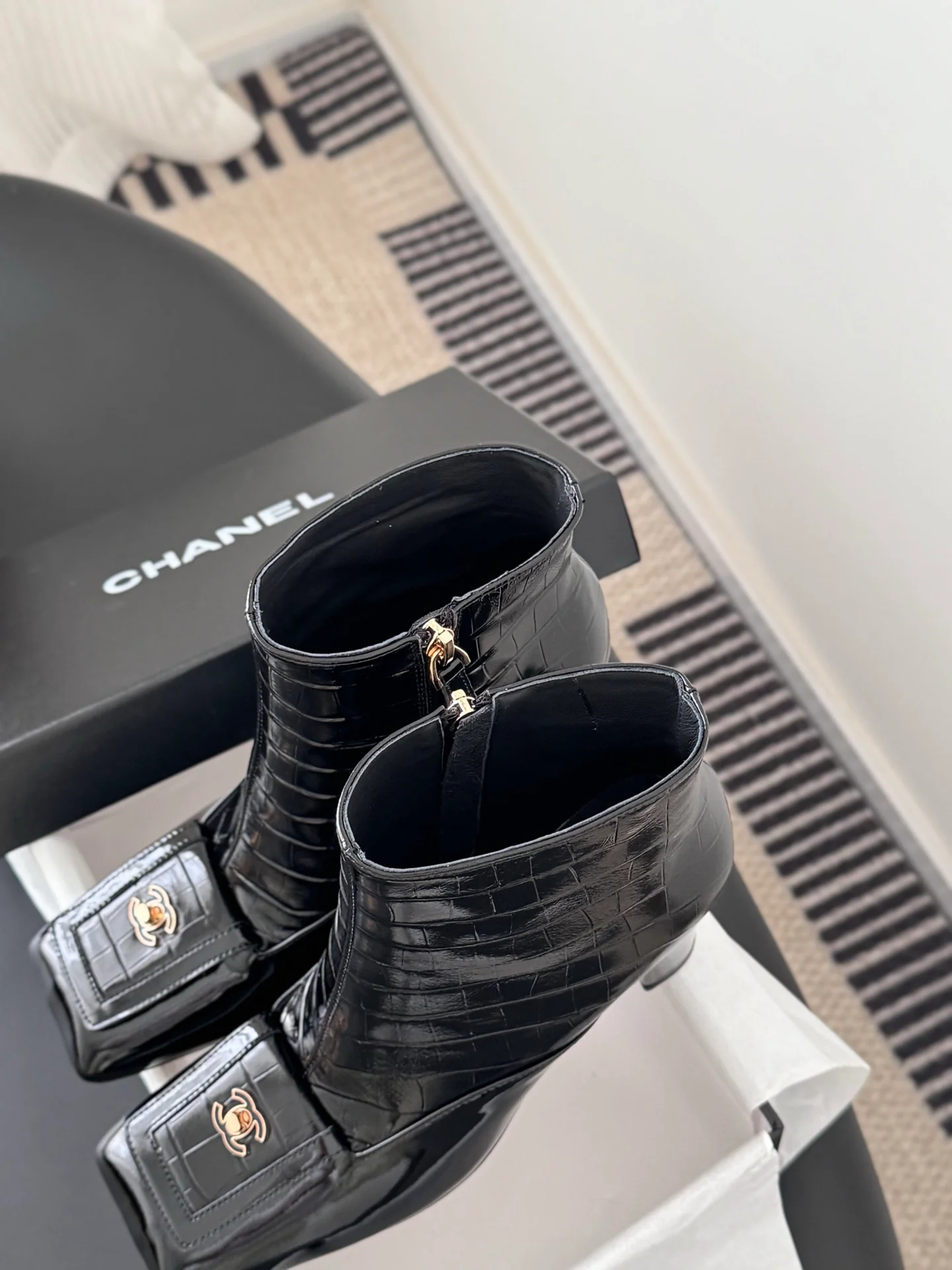 Chan 26ss ankle boots