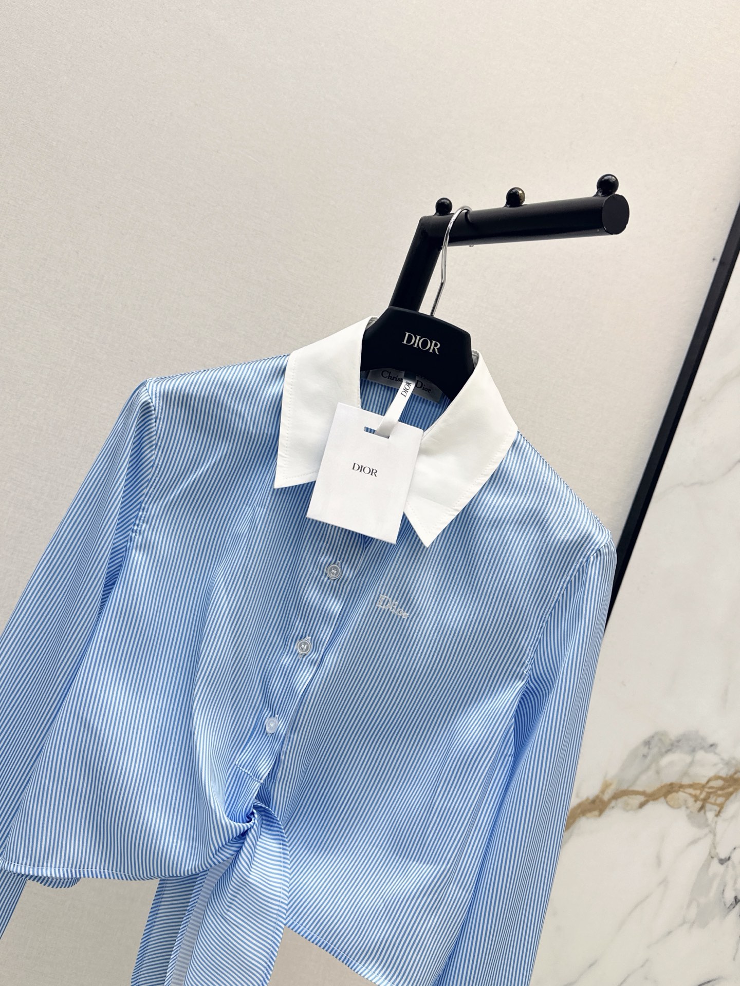 CD 26ss striped tie-front cropped shirt