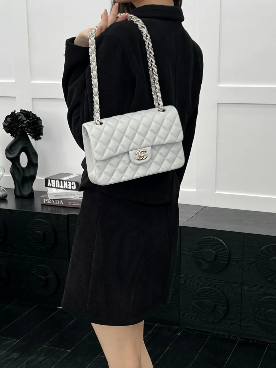 Chan cf23 chain shoulder bag