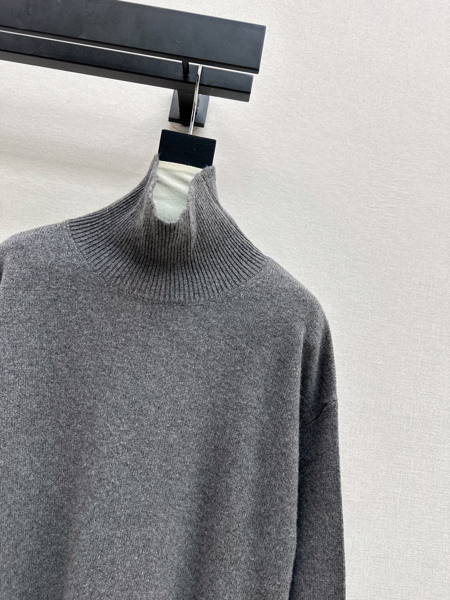 Celi 25fw turtleneck sweater