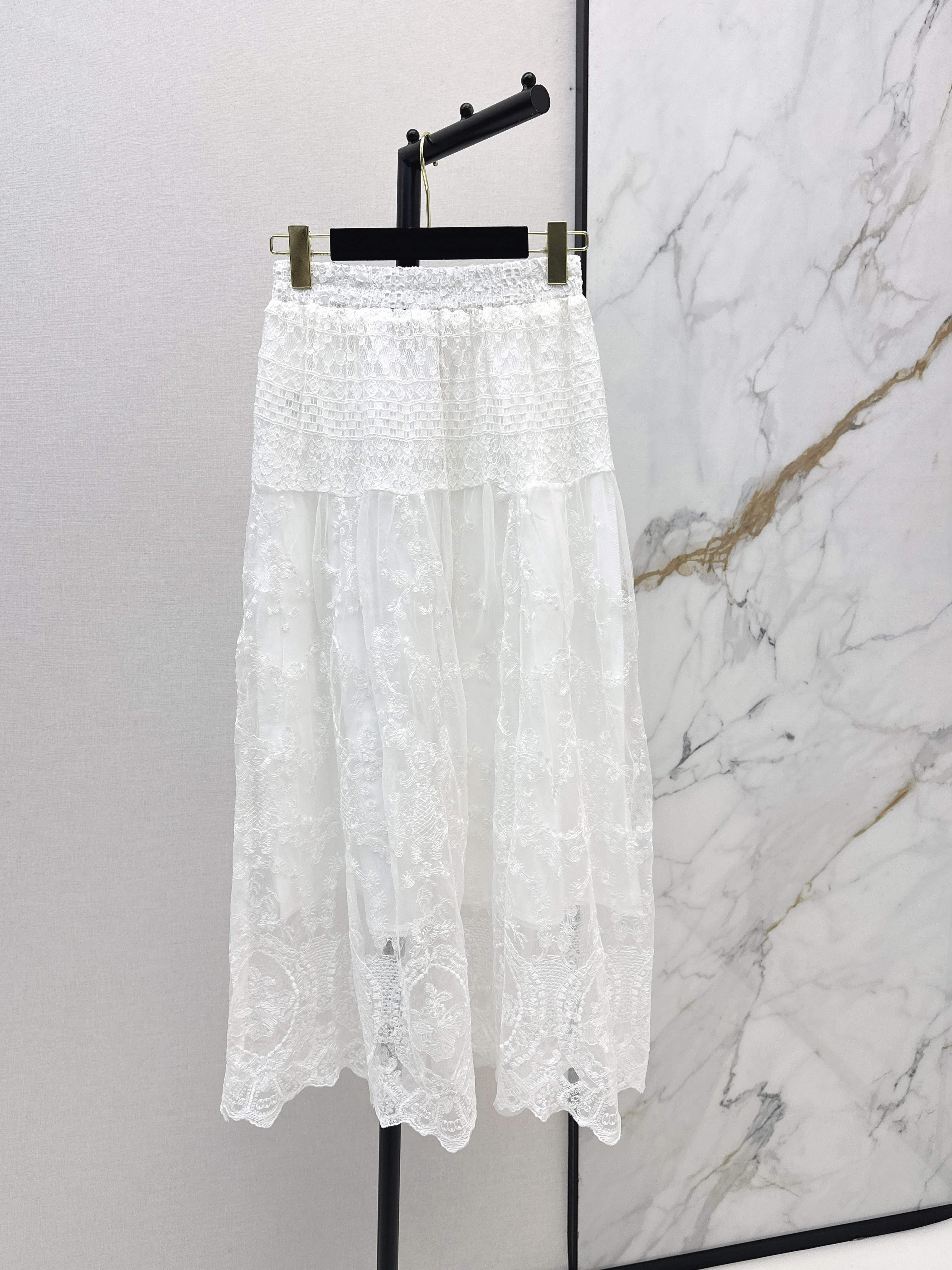 Chan 26ss lace skirt