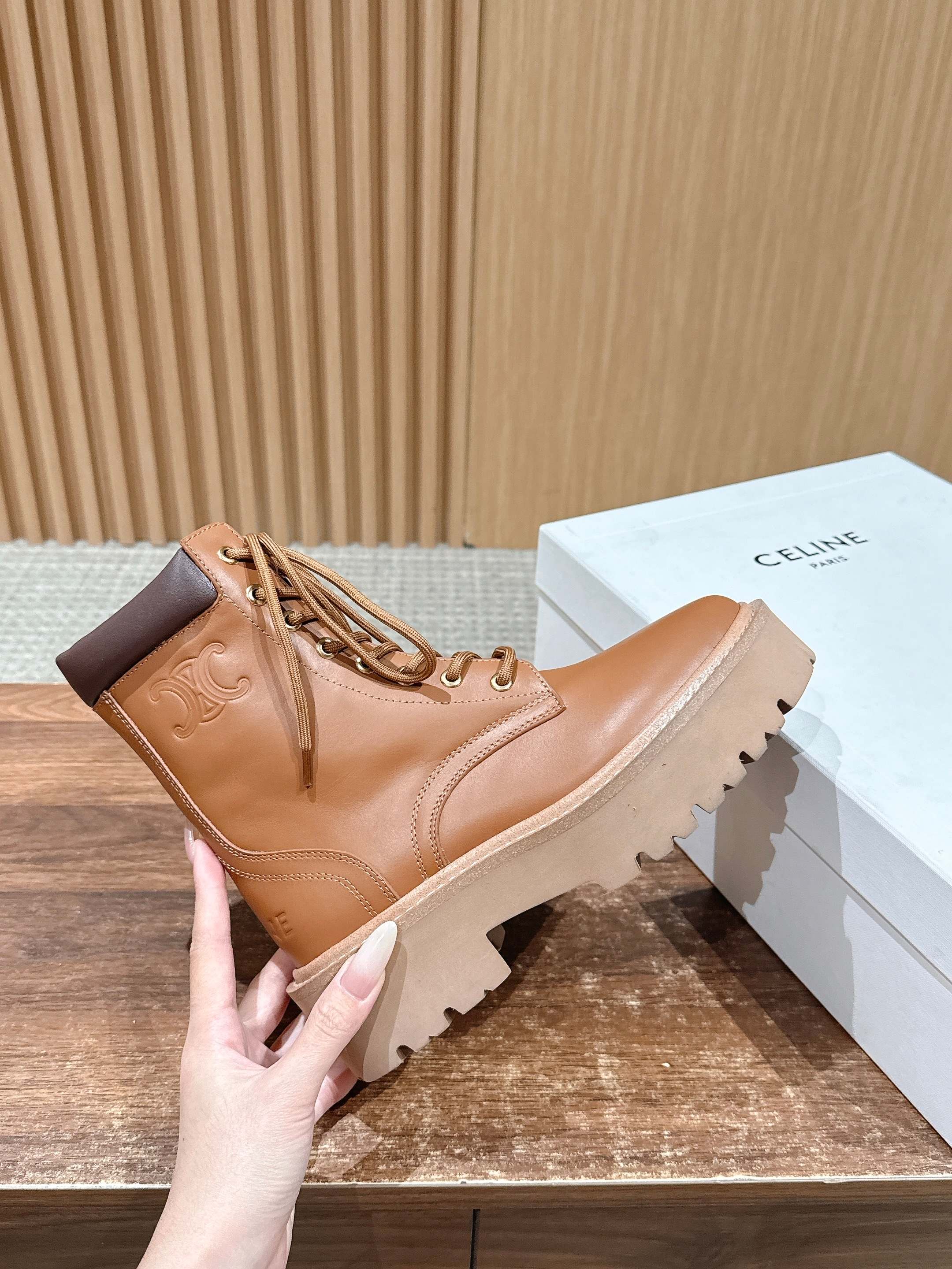 Celi 25fw combat boots