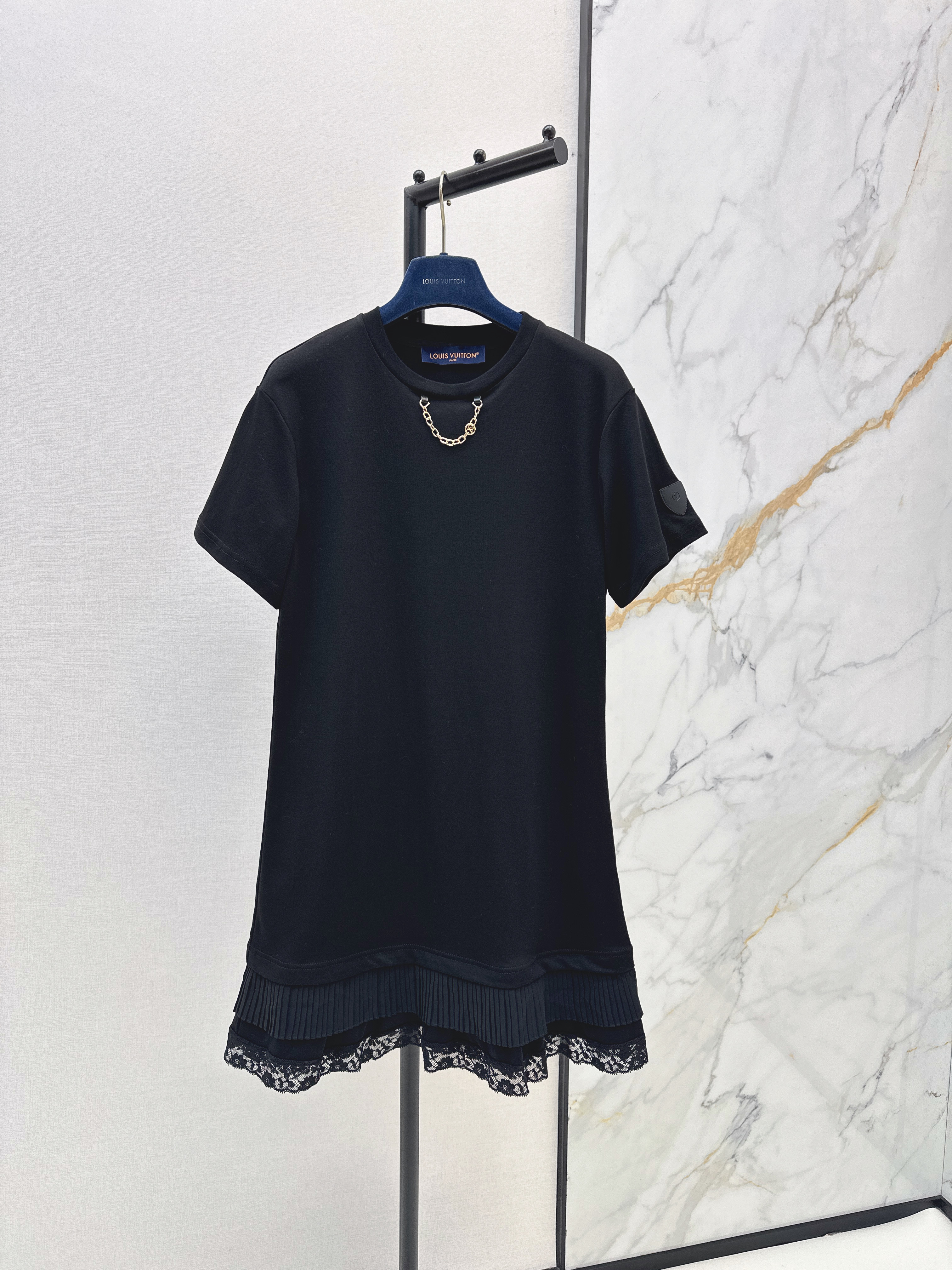 Loui 26ss contract lace dress