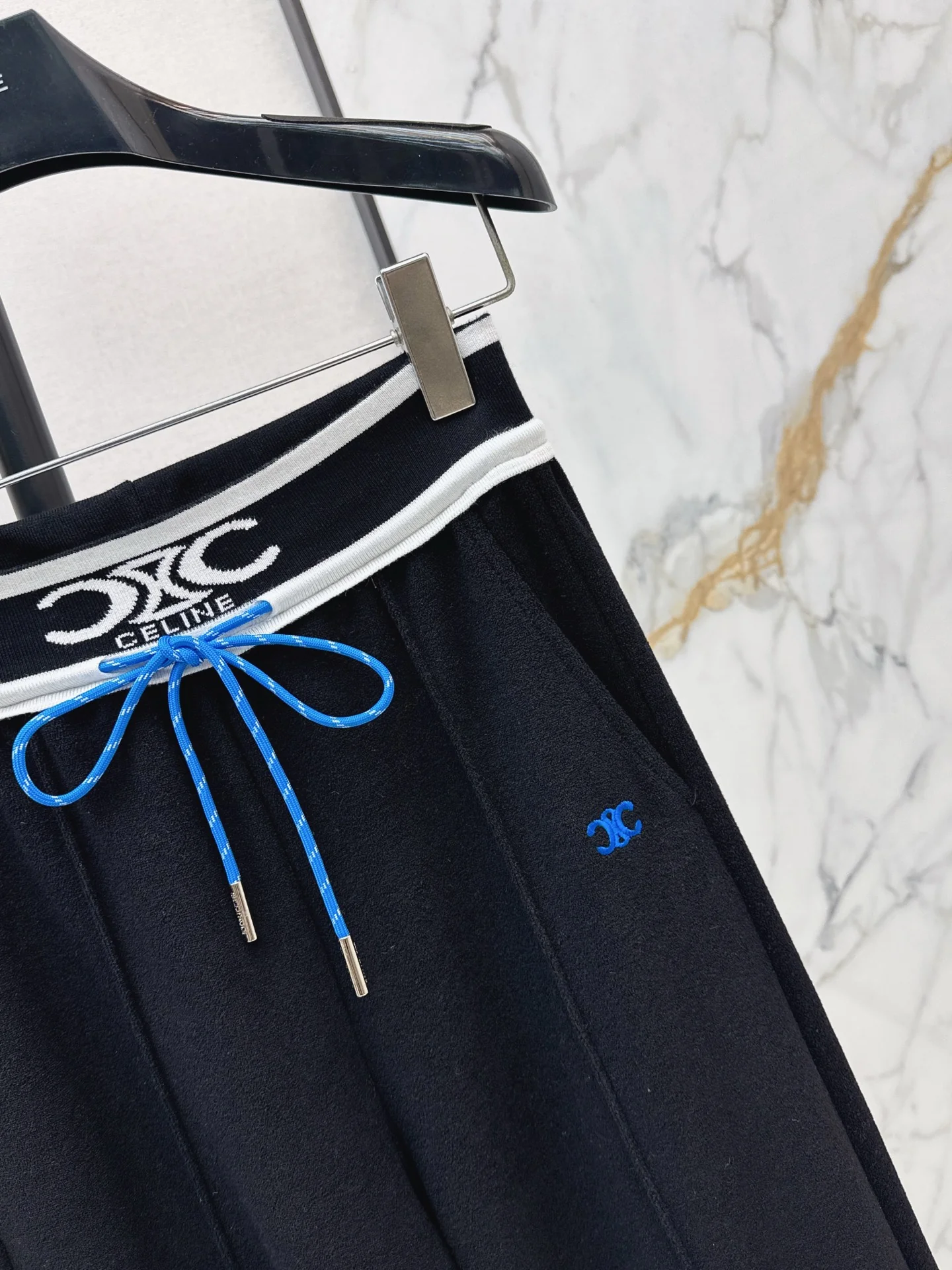 Celi 25fw straight pants