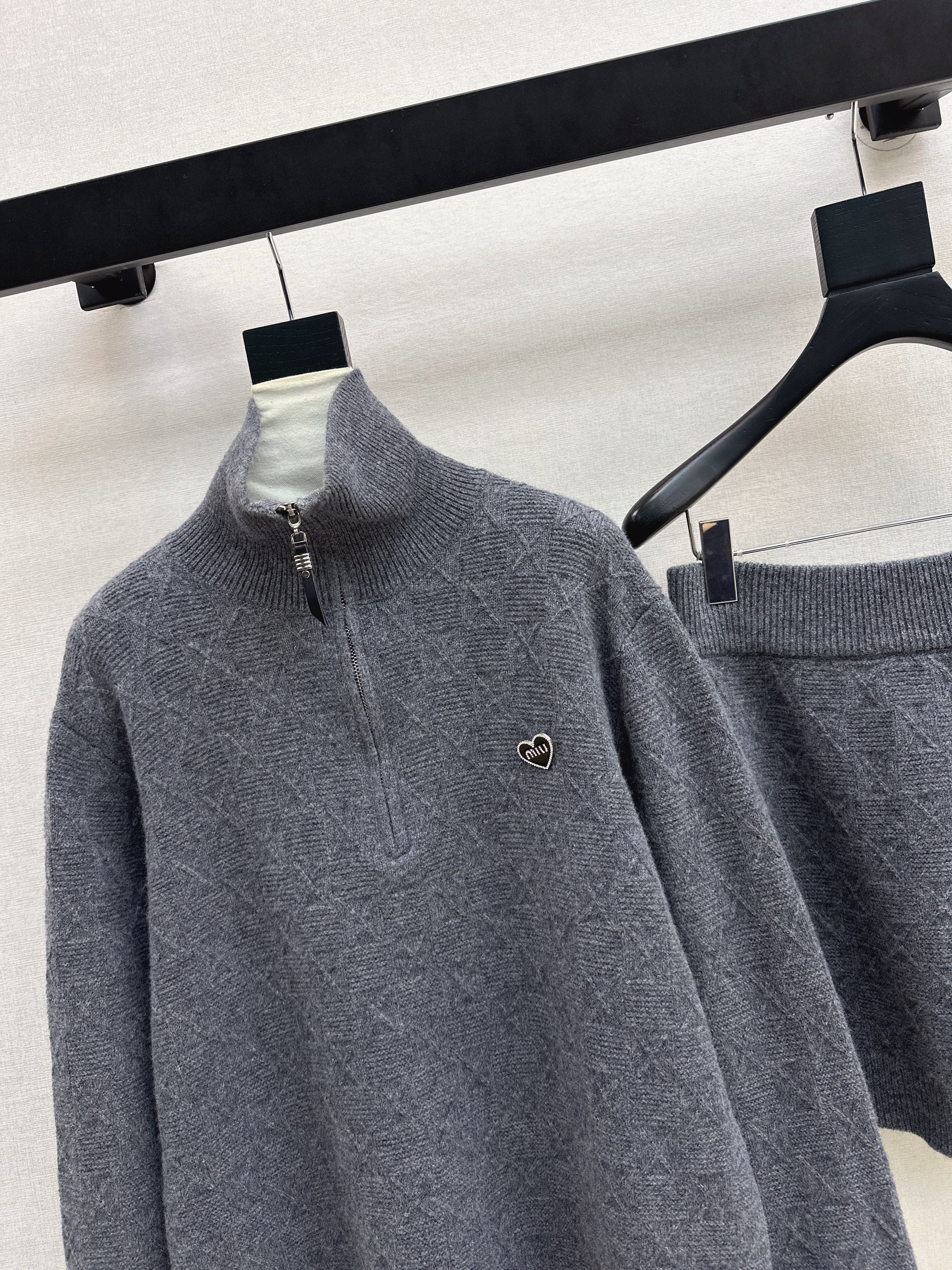 Miu 26ss jacquard knit sweater+skirts set