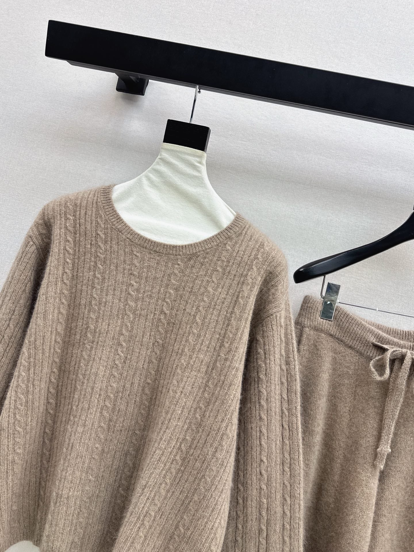 Max 25fw wool pullover+wide-leg pants outfit set