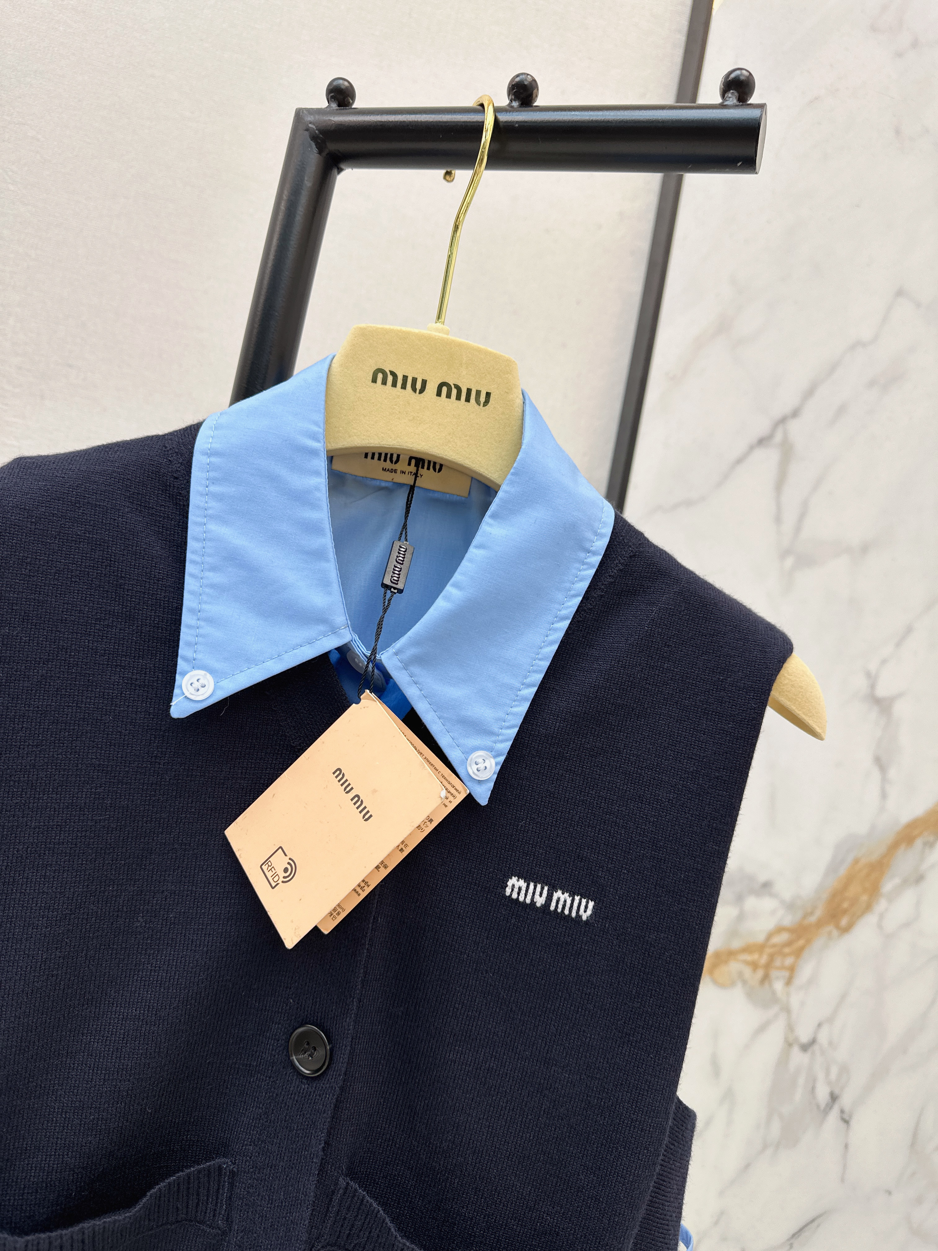 Miu 26ss knit vest sleeveless shirt set