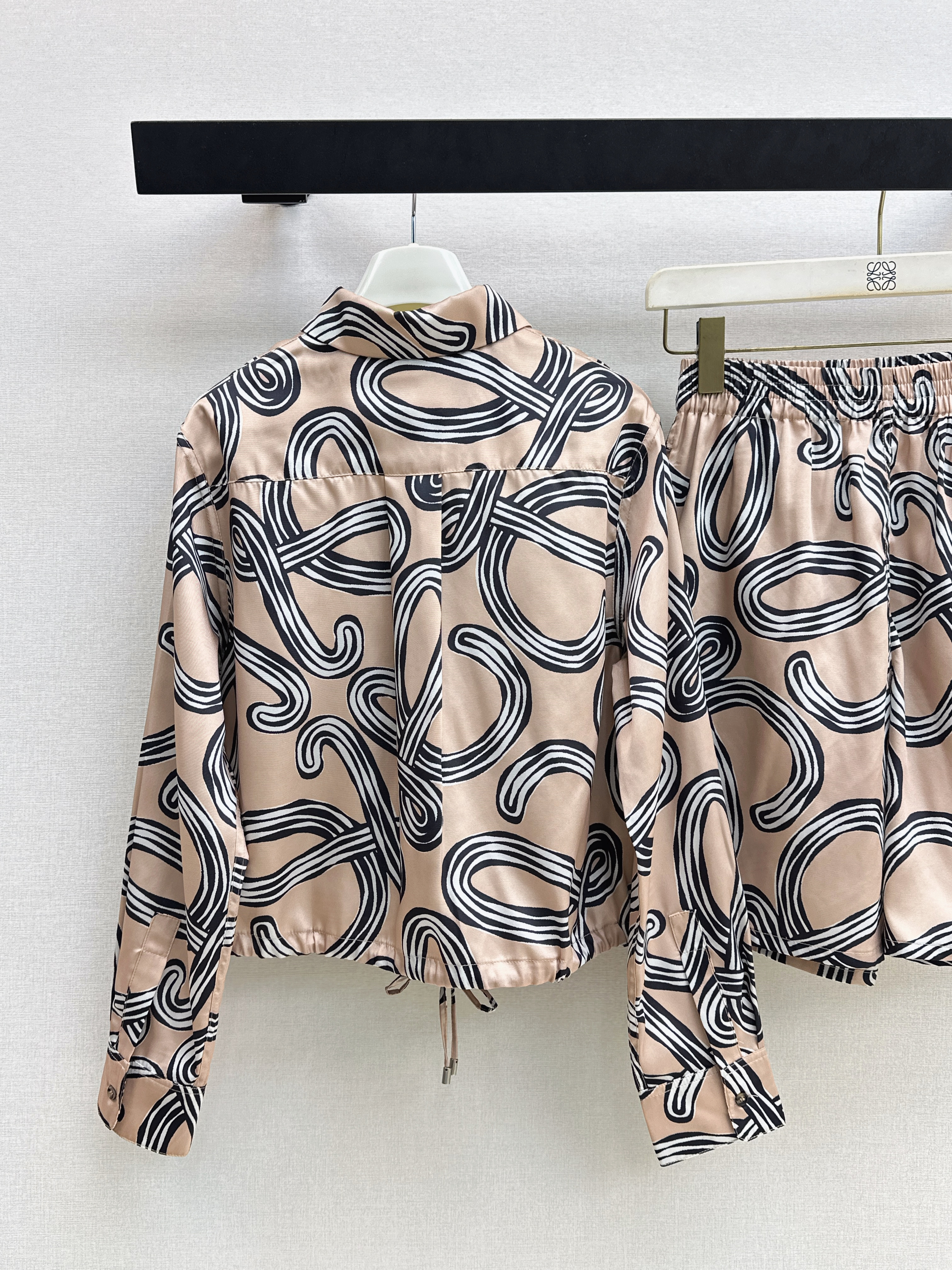 Loe 26ss print shirt shot set