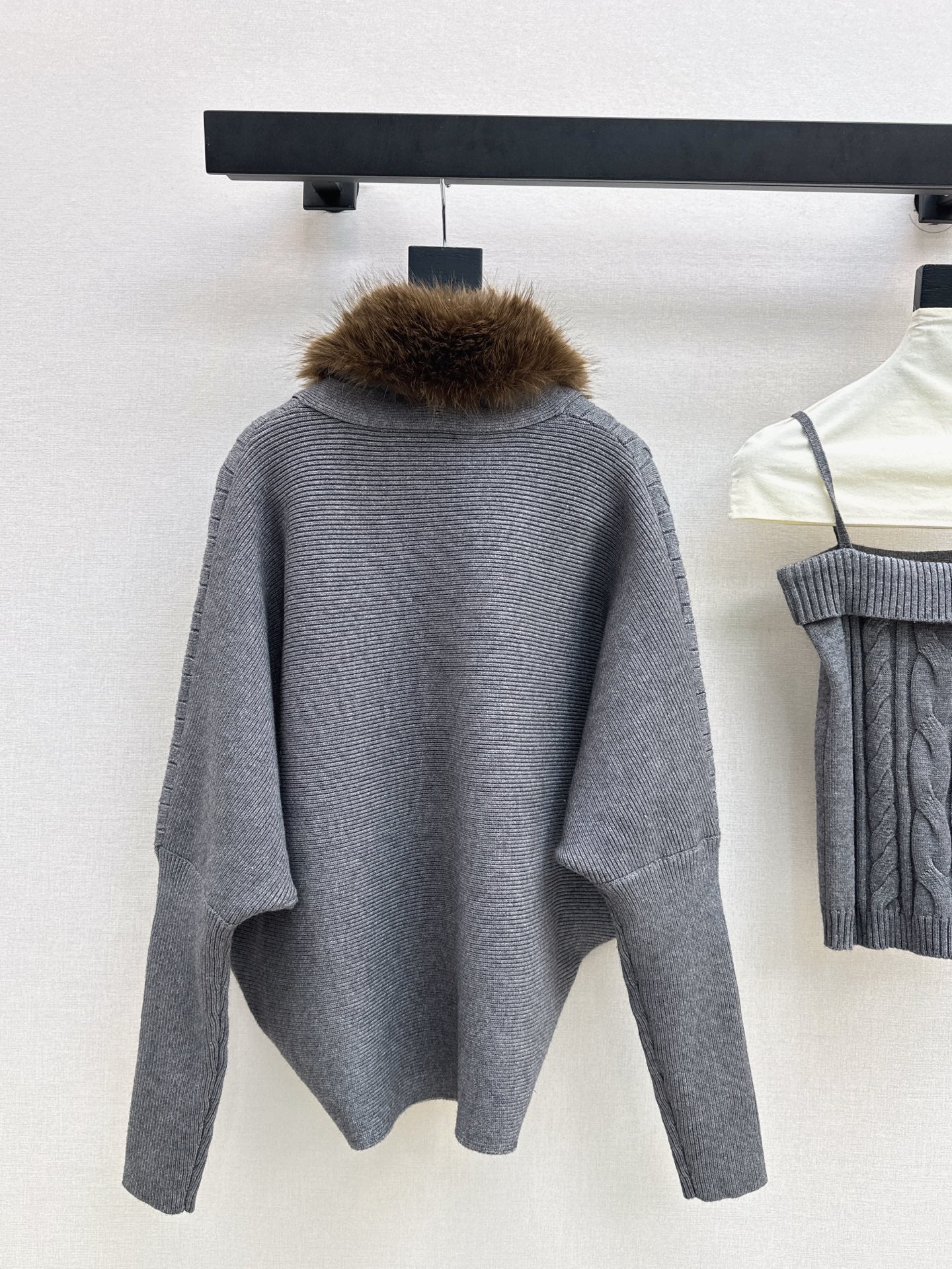 Miu 25fw knit tank top cardigan