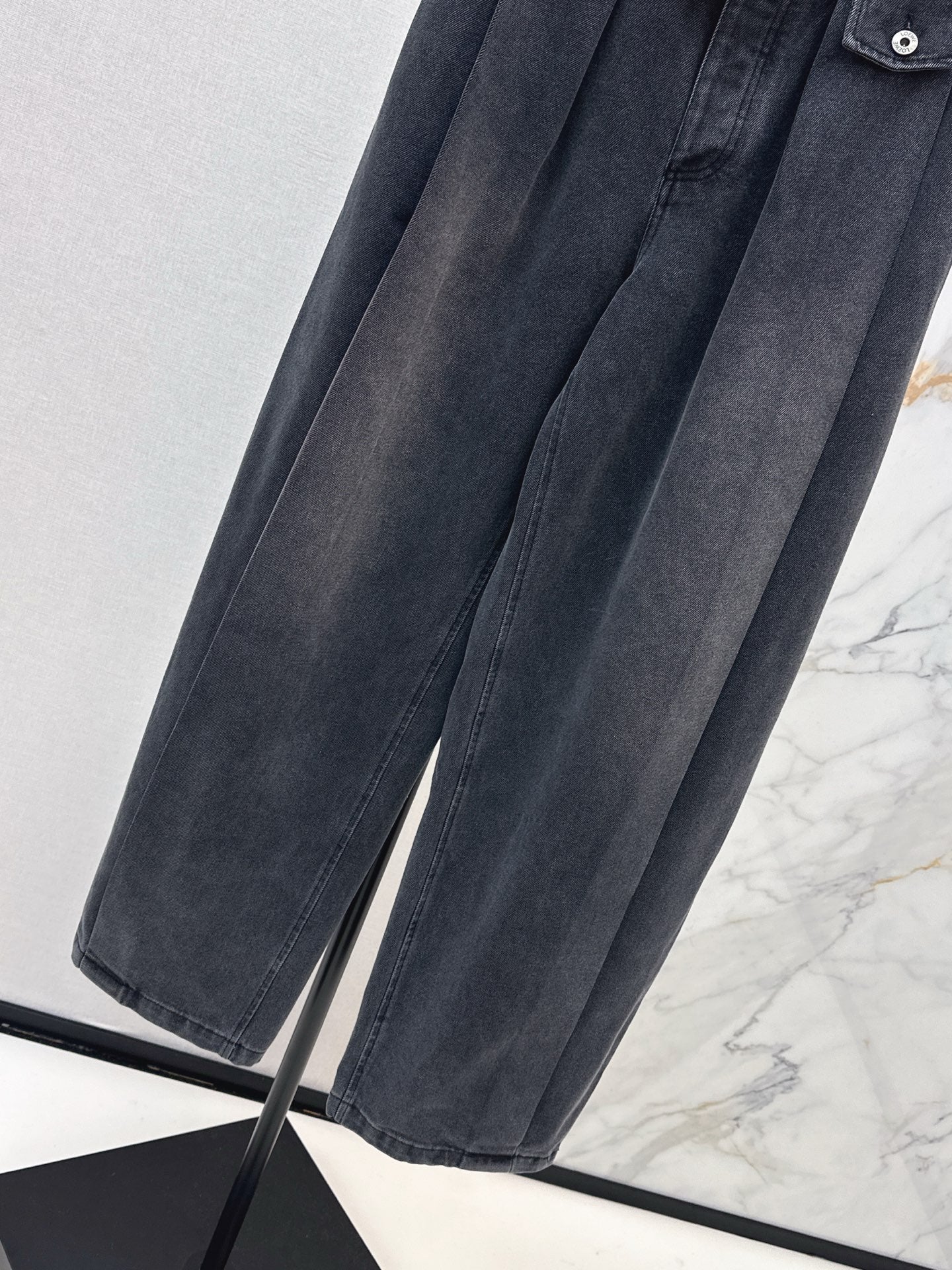 Loe 26ss wide-leg denim pants