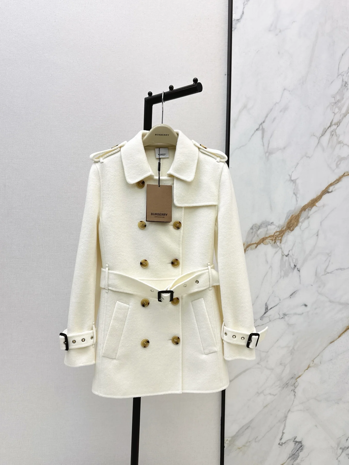 Bur 25fw trench coats