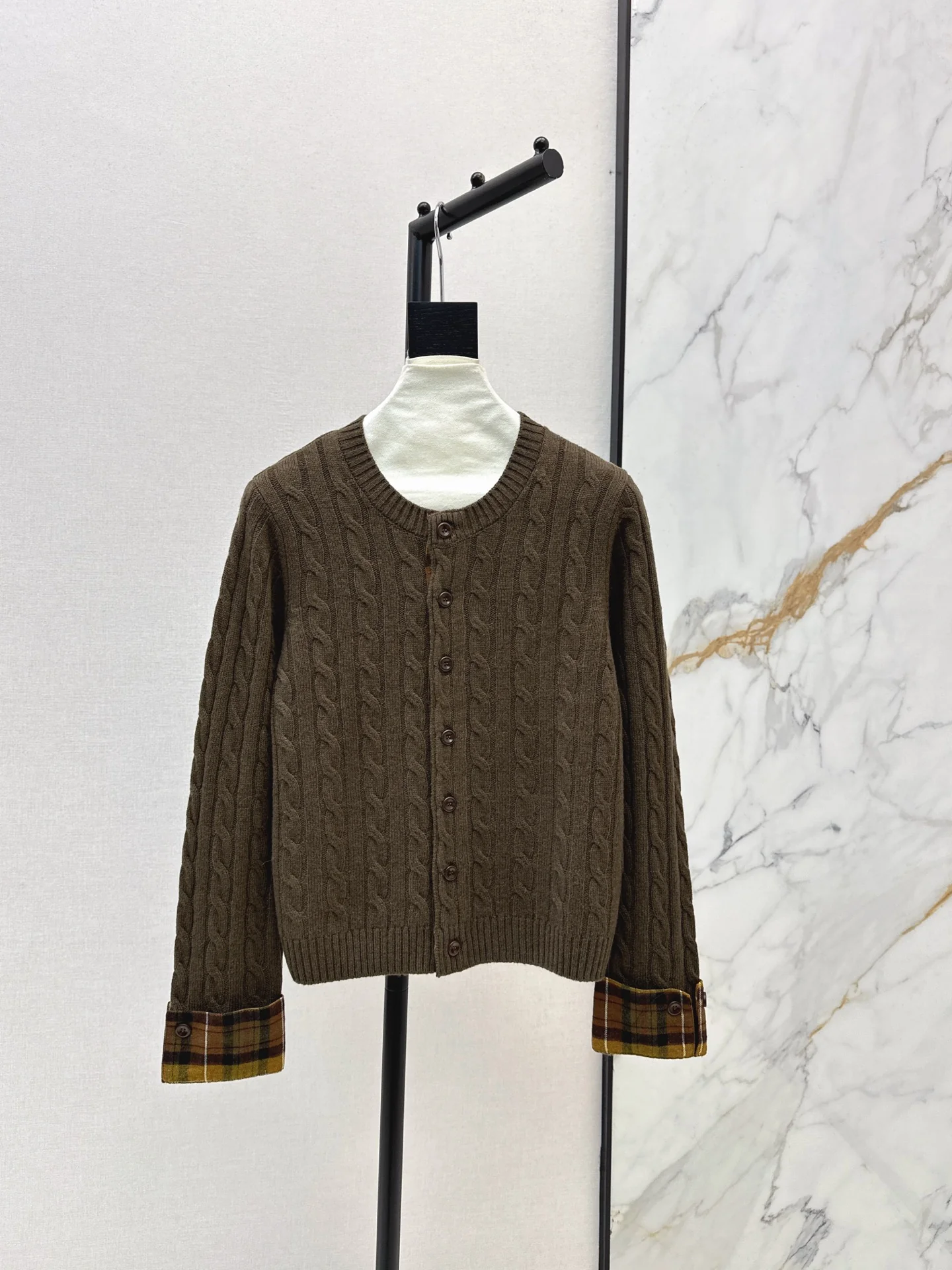 Burb 25fw knit cardigan