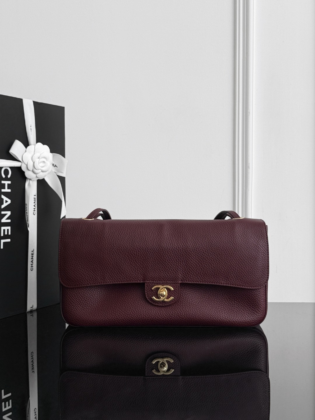 Chan 26S maxi flap bag