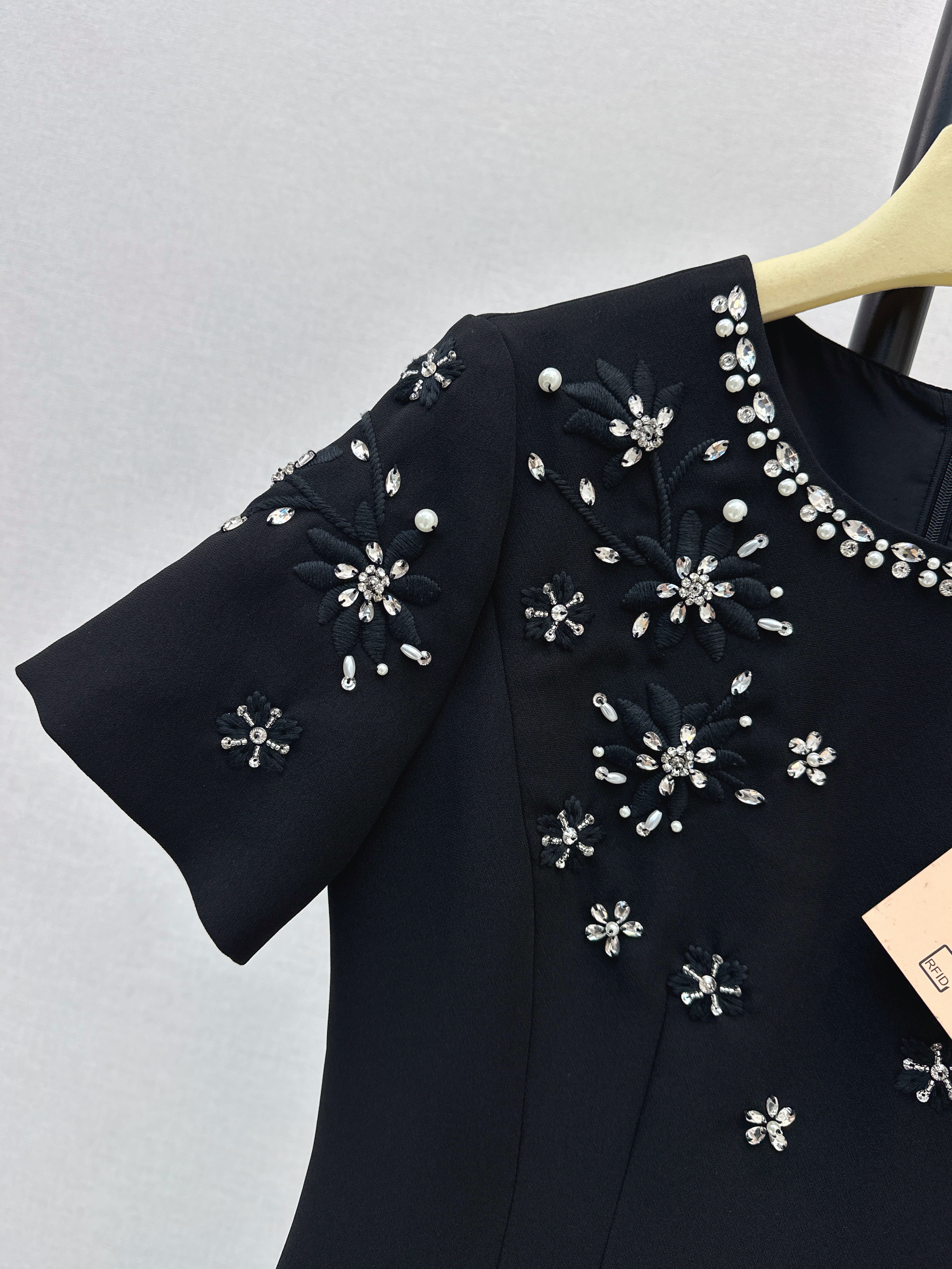 Miu 26ss embroidery dress