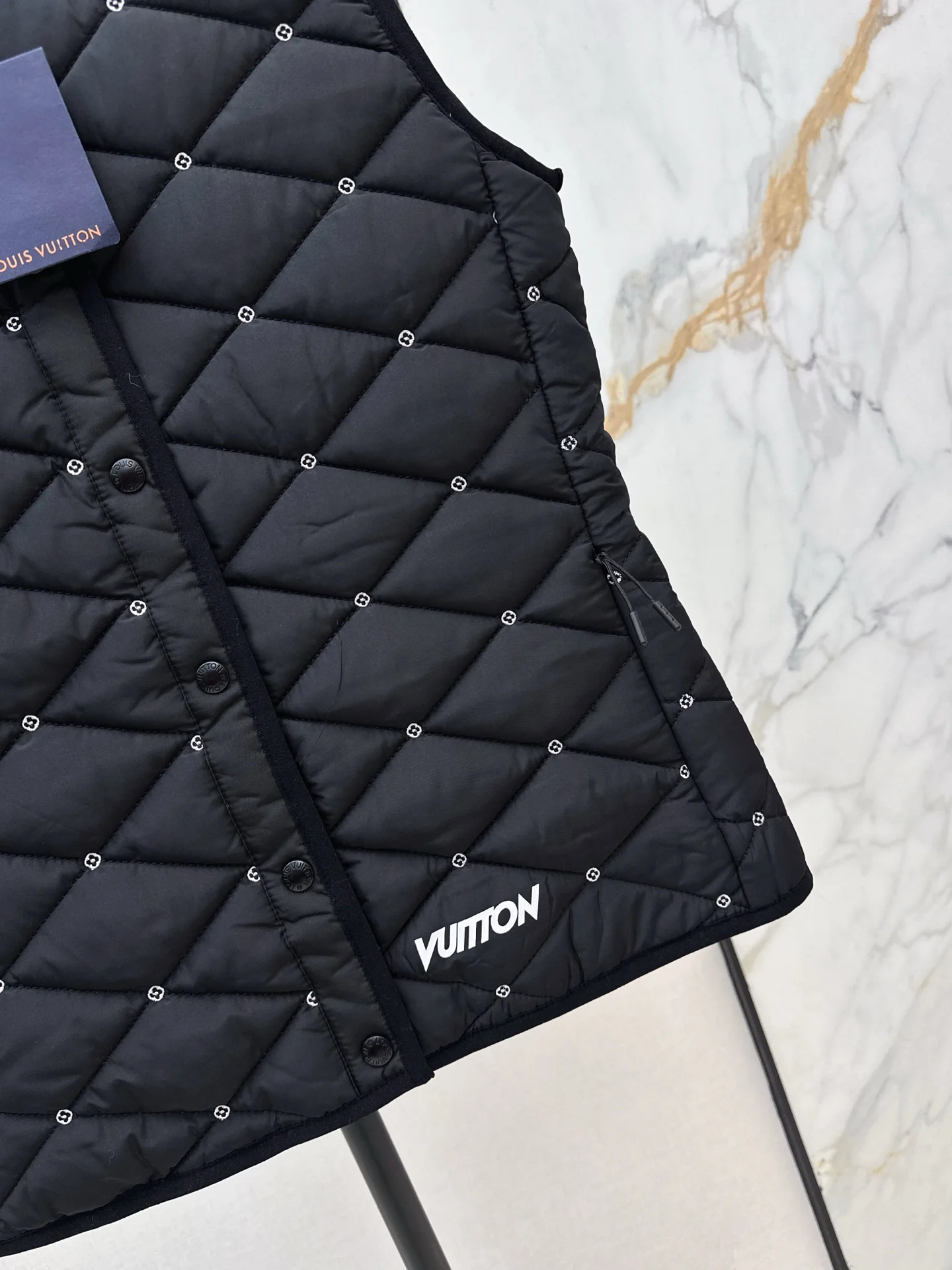 Louis 25fw padded vest jacket