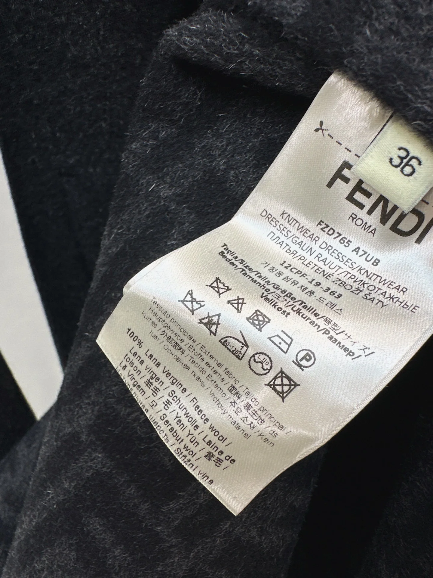 Fend 25fw woolen overcoats