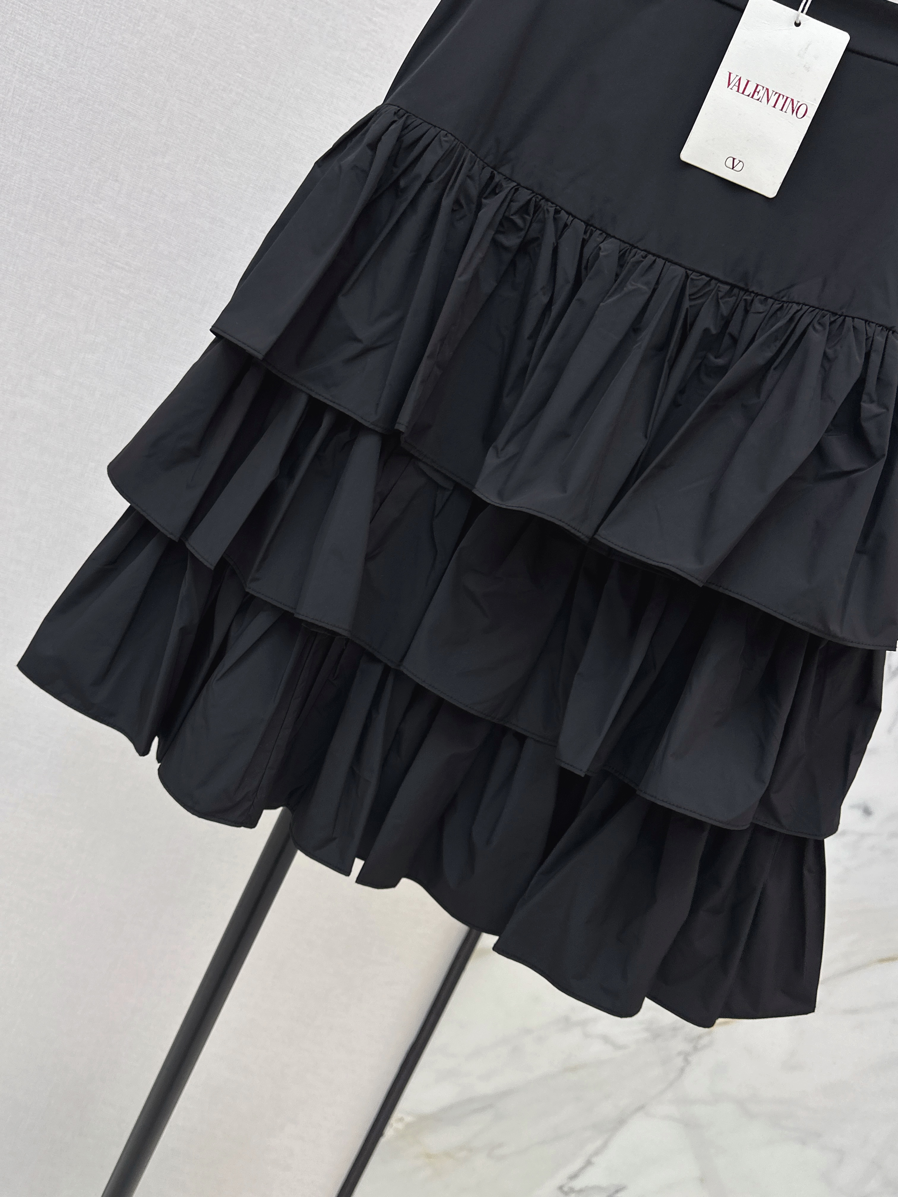 Valen 26ss ruffle layered skirt