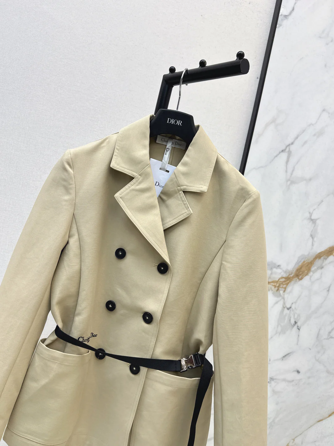 CD 25fw trench coats