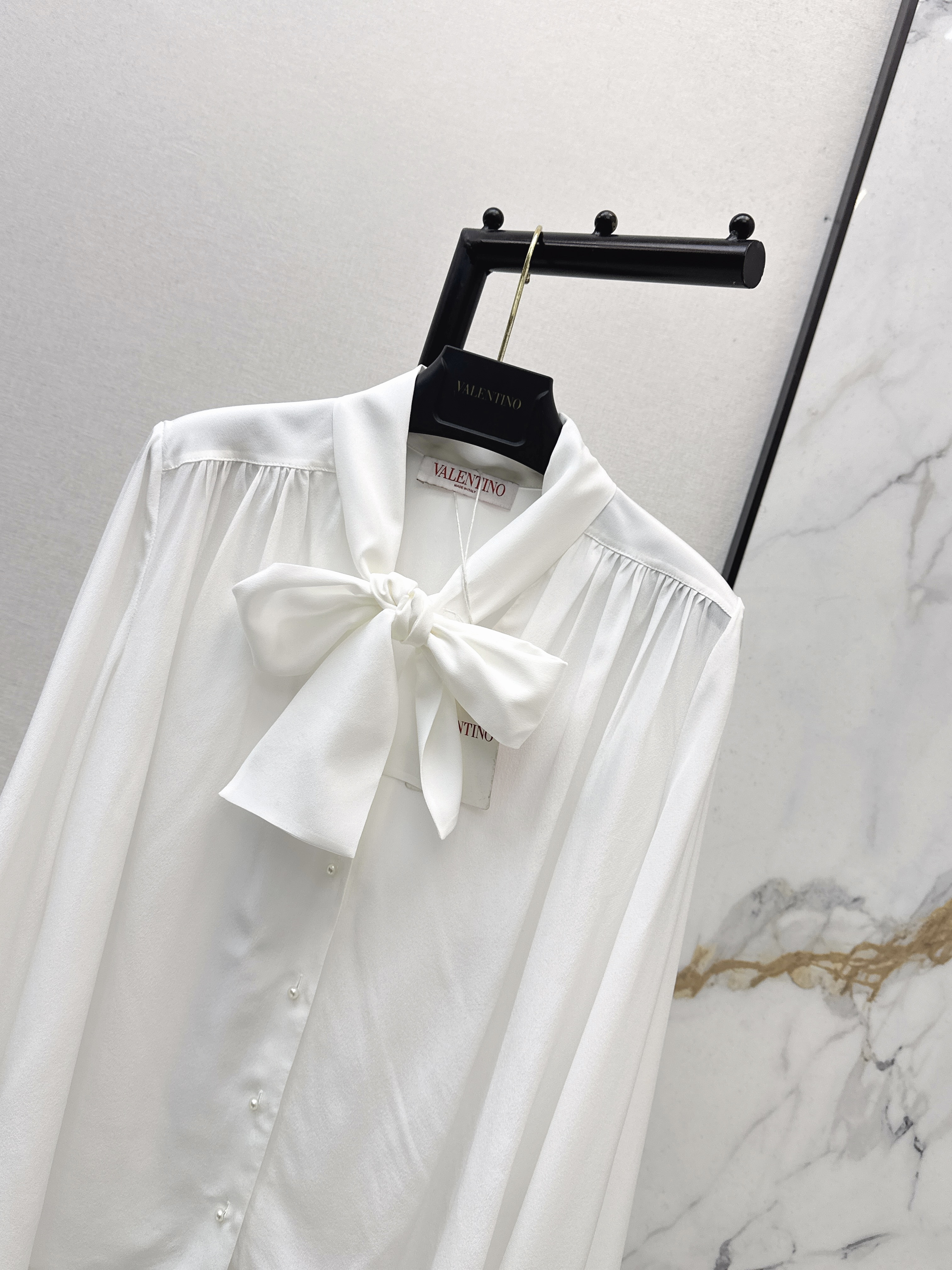 Valen 26ss silk shirt