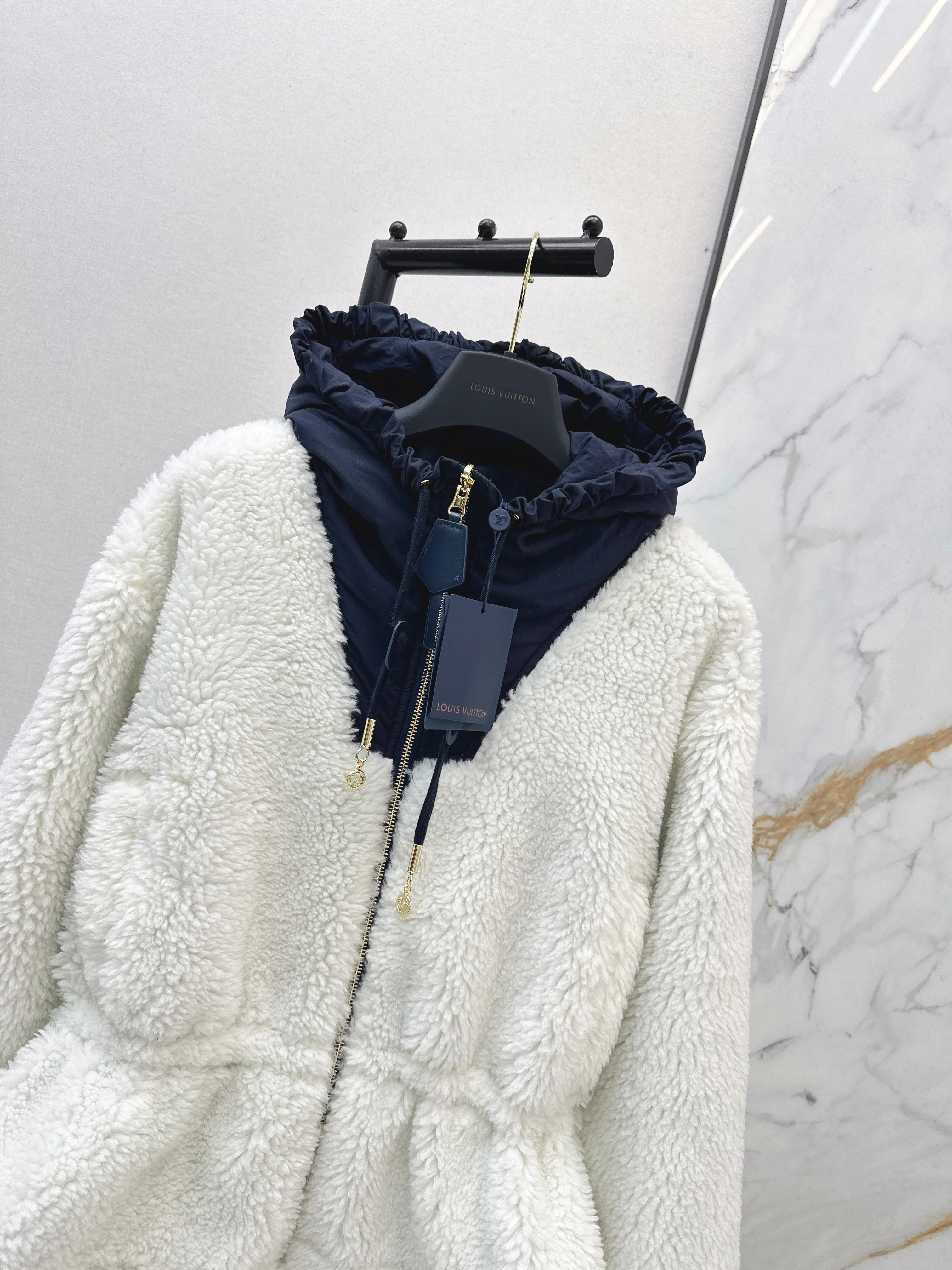 Loui 26ss fleece hooded jacket