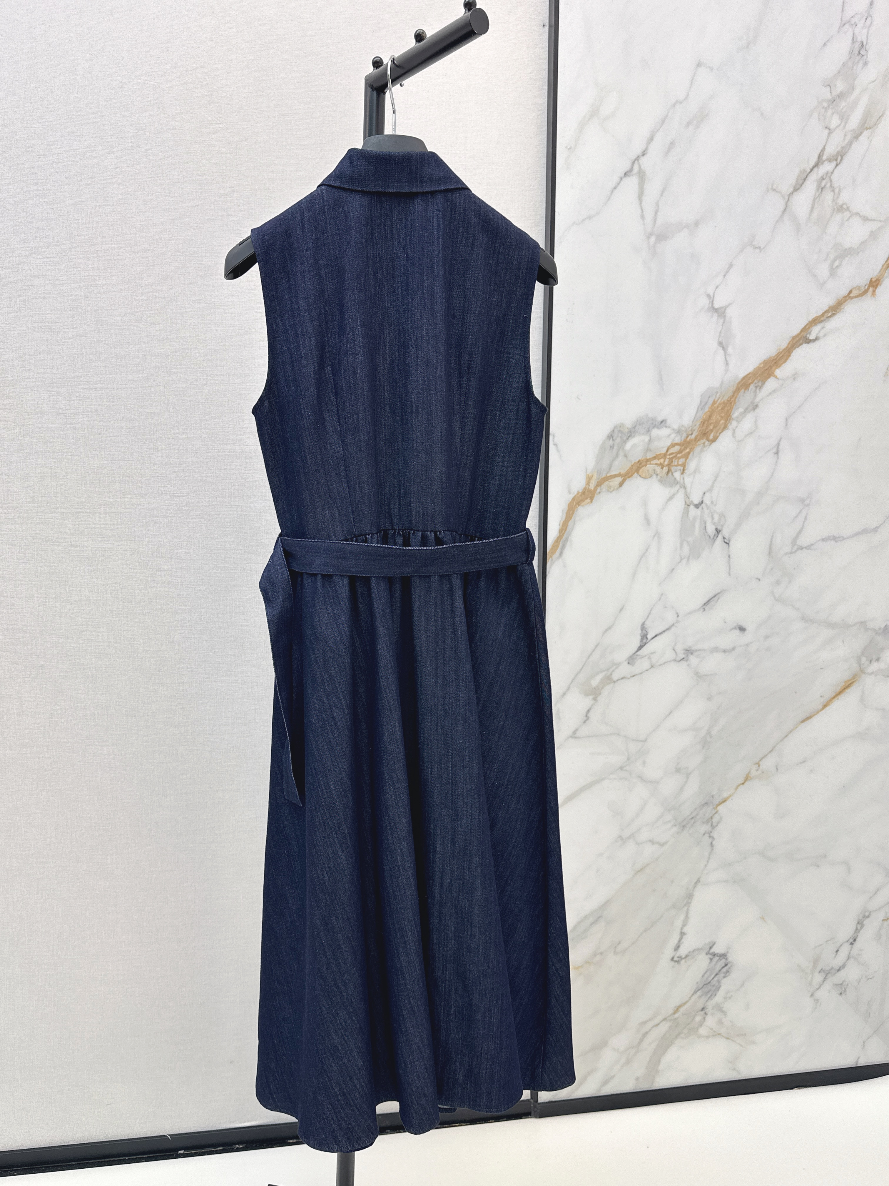 CD 26ss sleeveless denim dress