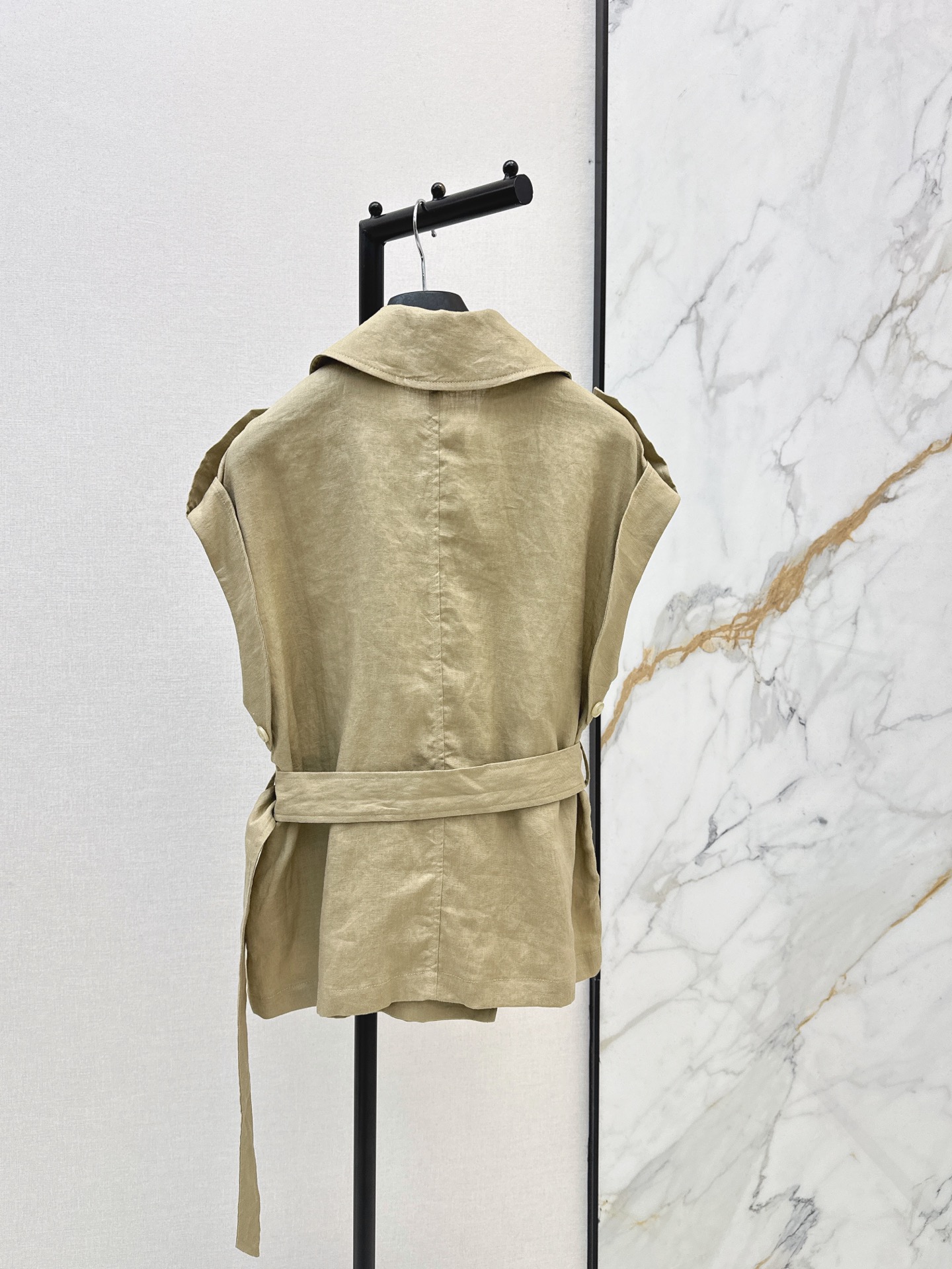 CD 26ss sleeveless belted shirt