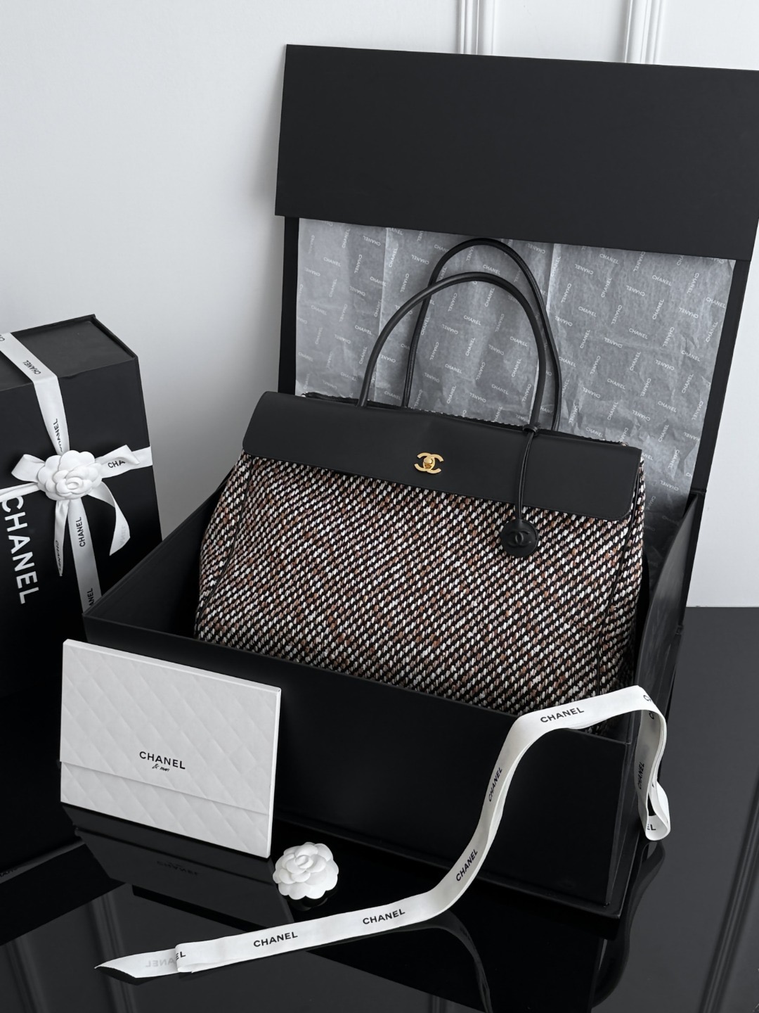 Chan 26S tote bag