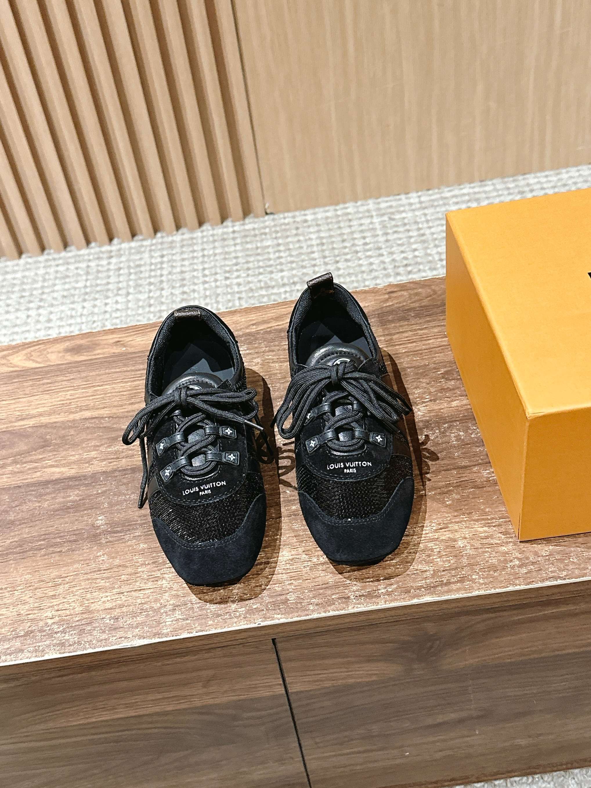 Loui 25fw sneaker