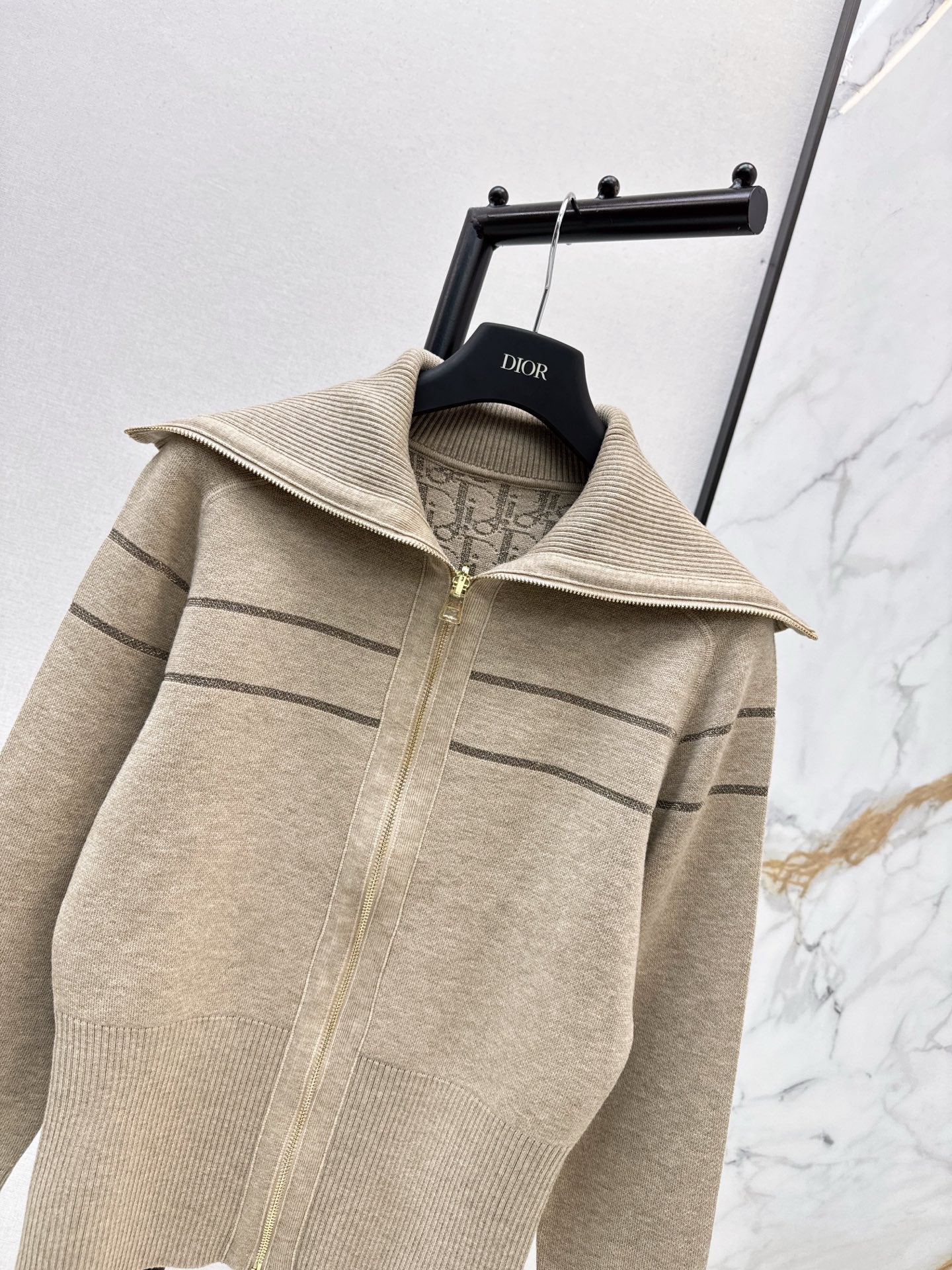 CD 25fw reversible jacket