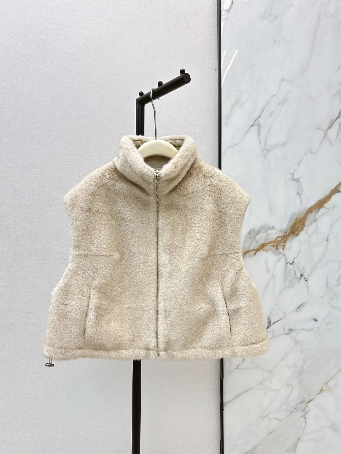 Brun 25fw reversible faux fur vest jacket