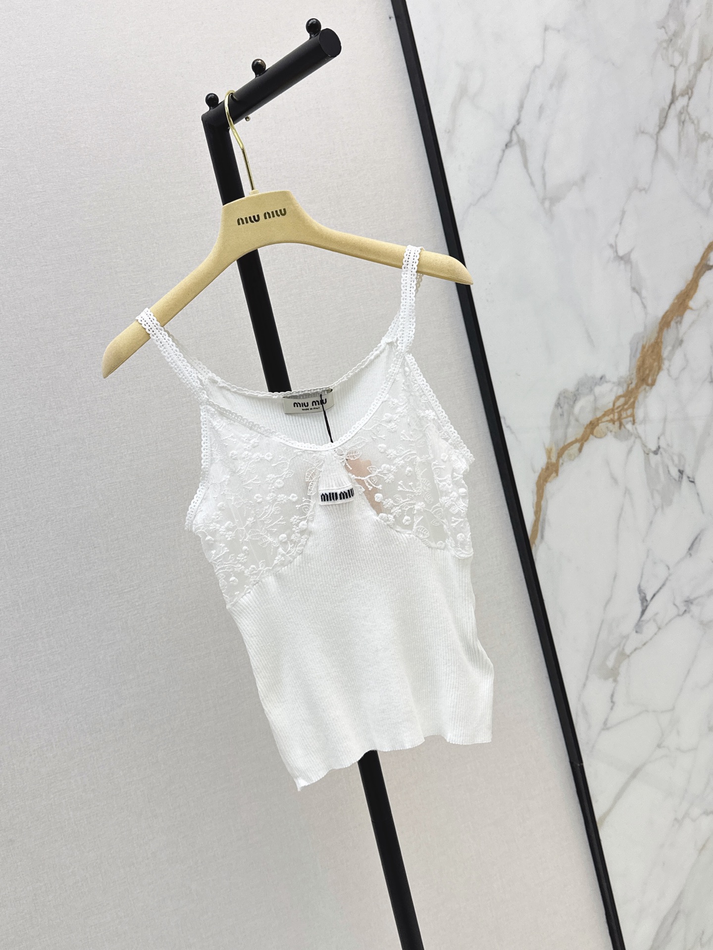 Miu 26ss lace trim camisole