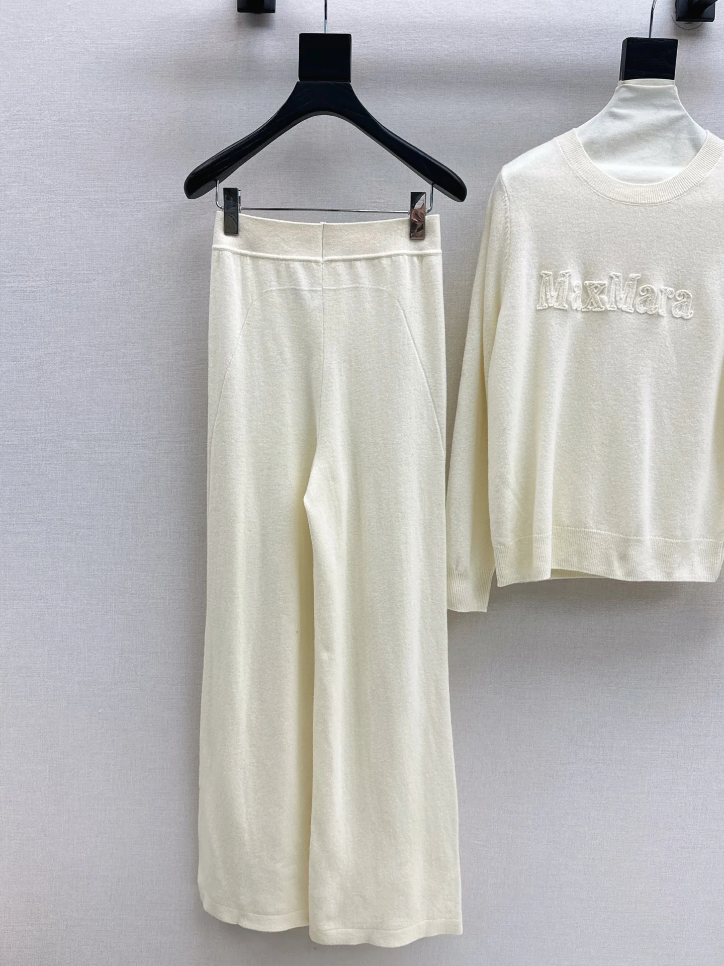 Max 25fw sweater pants set