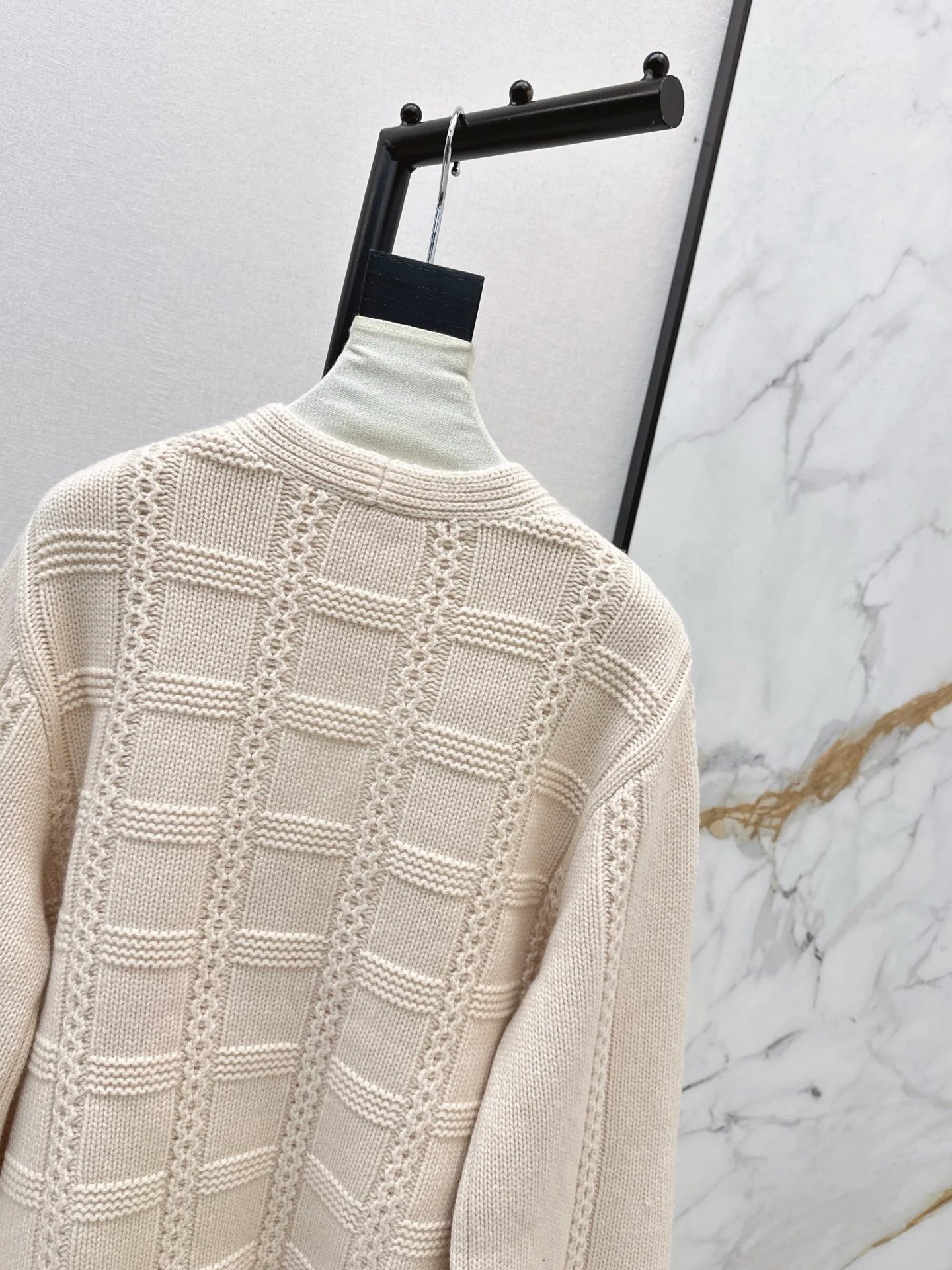 Valen 25fw v-neck cardigan