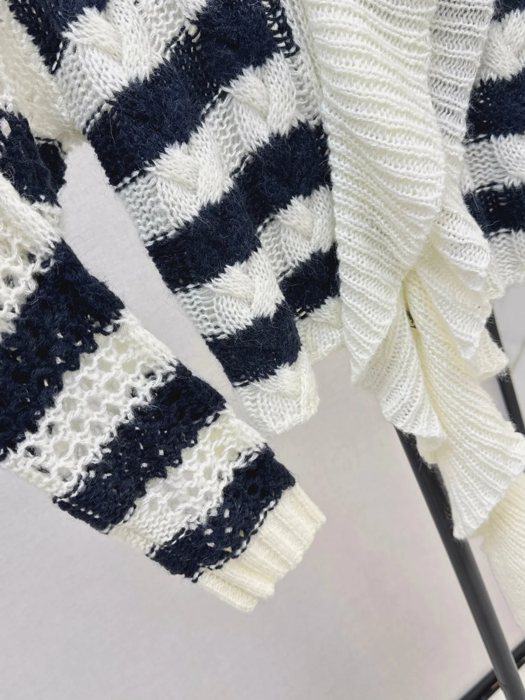 CD 25fw knitted sweater