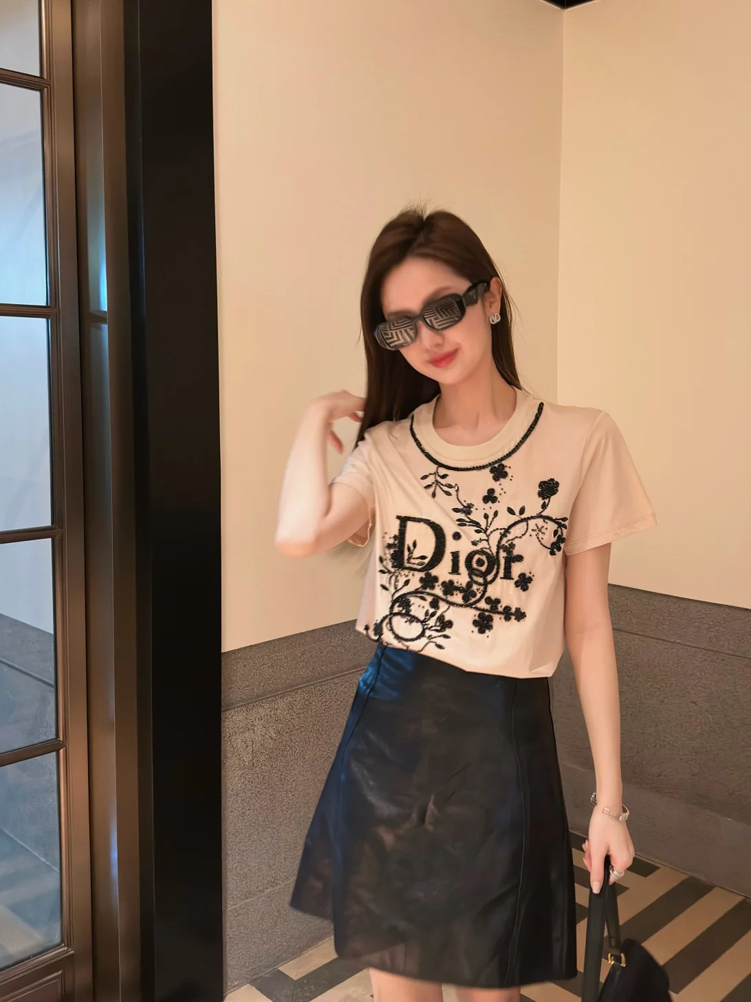 CD 26ss 3d embroidery beading t-shirts