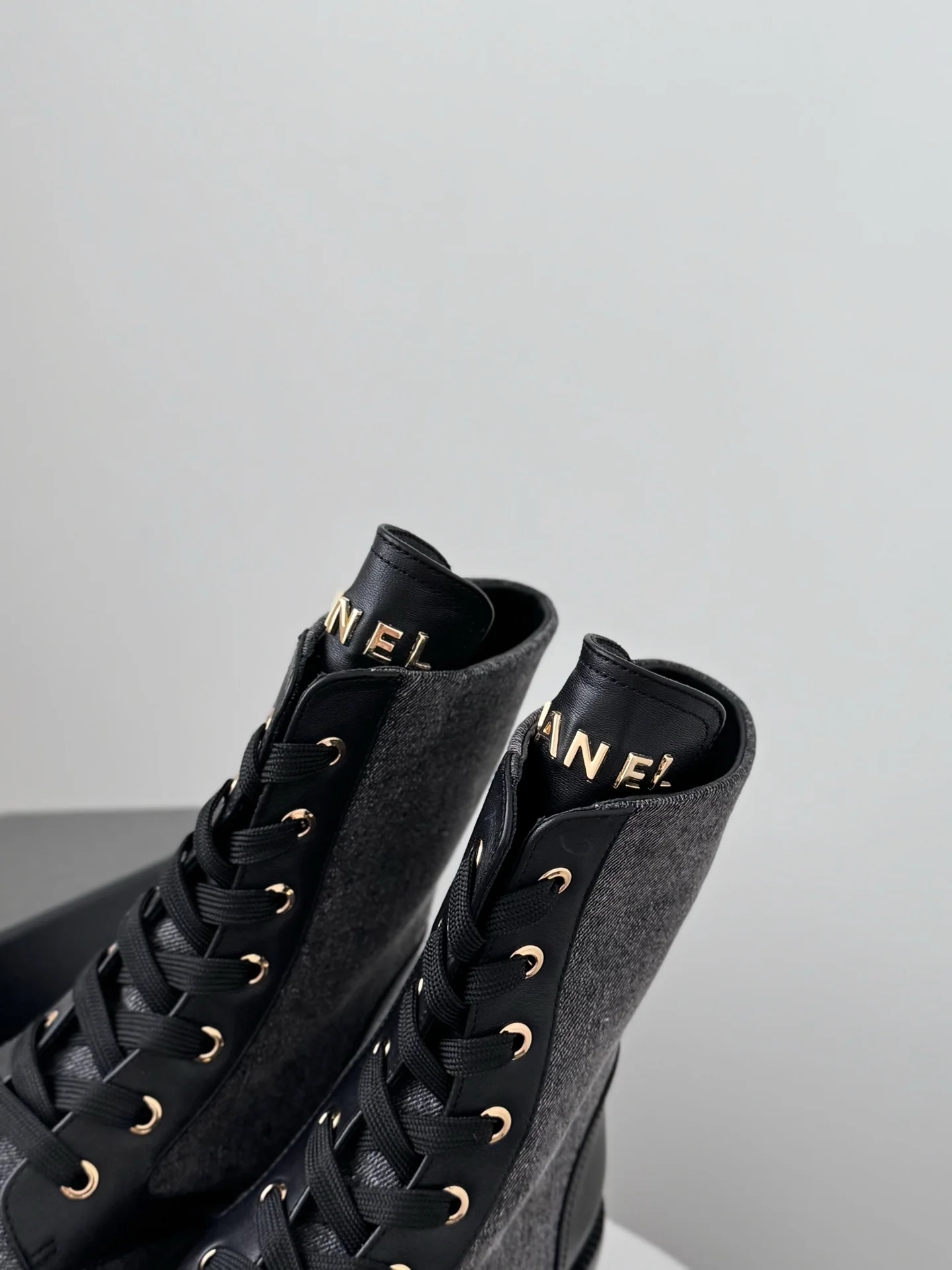 Chan 25fw ankle boots