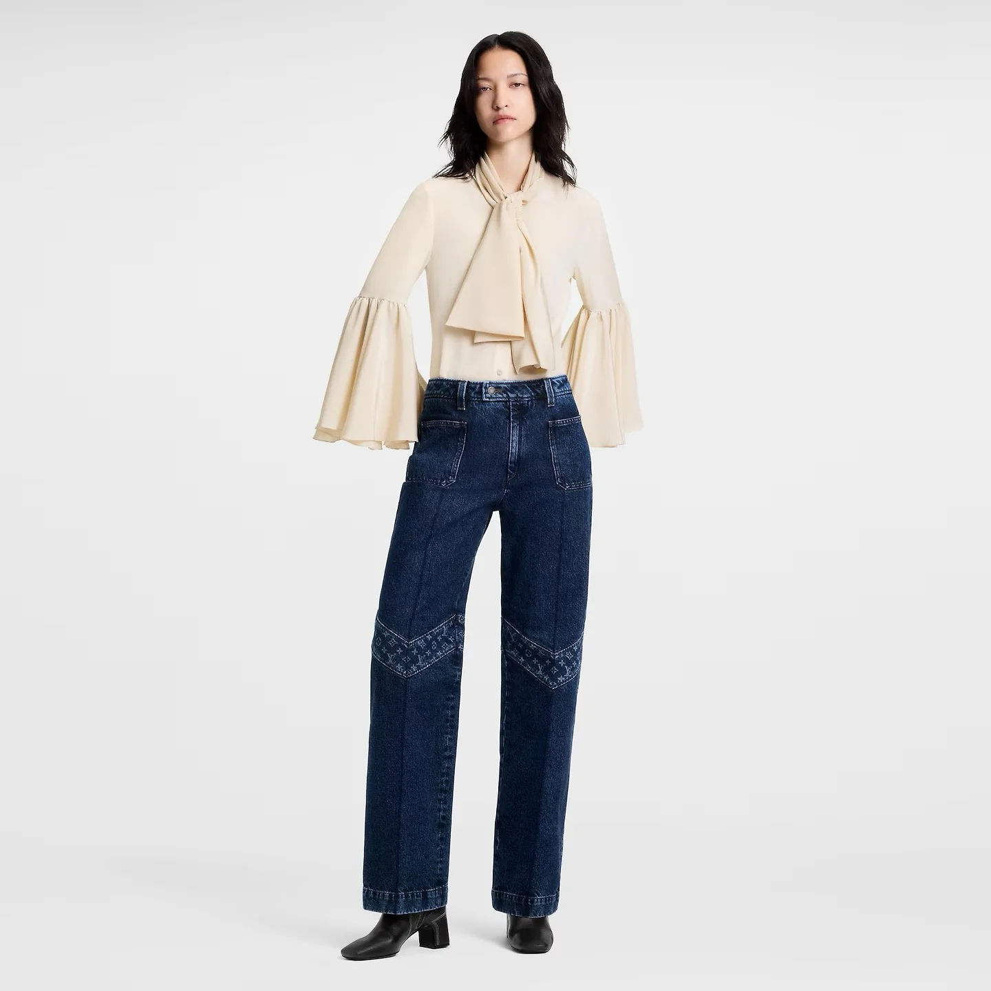 Louis 25fw ribbon flare sleeve shirt