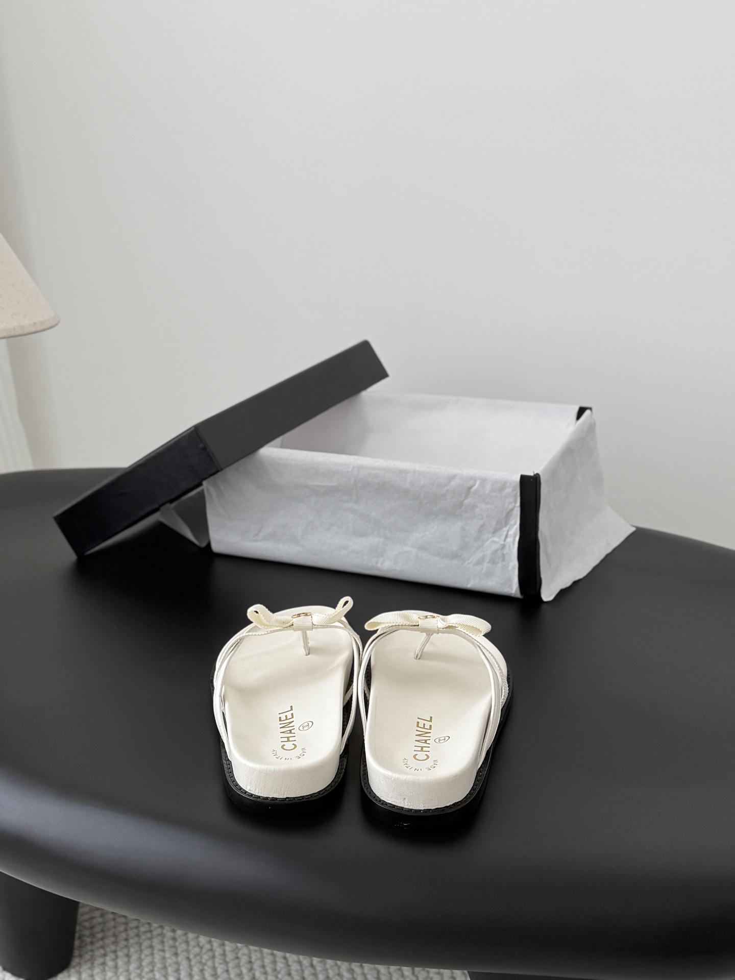 Chan 26ss flip-flops