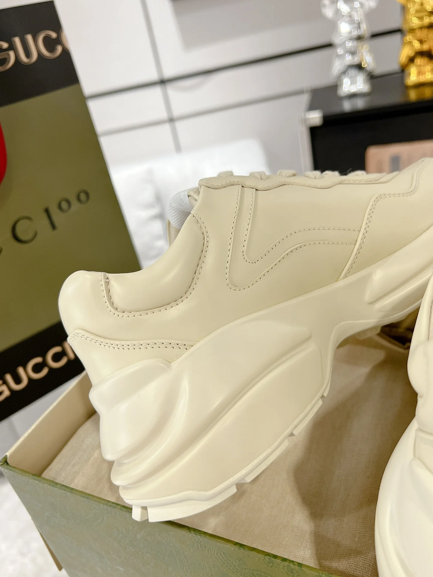 Gucc 25fw dad's shoes