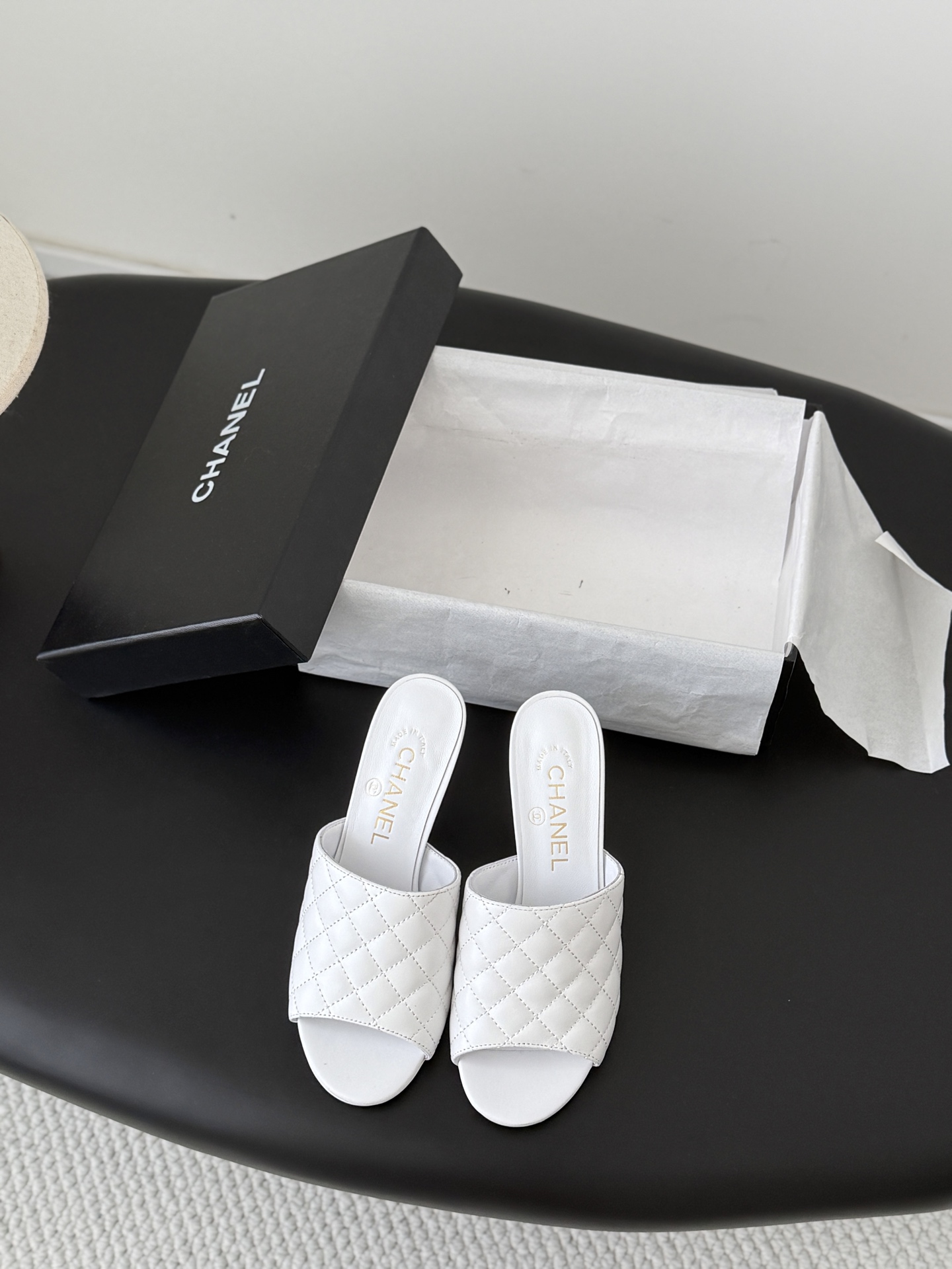 Chan 26ss kitten heels sandals