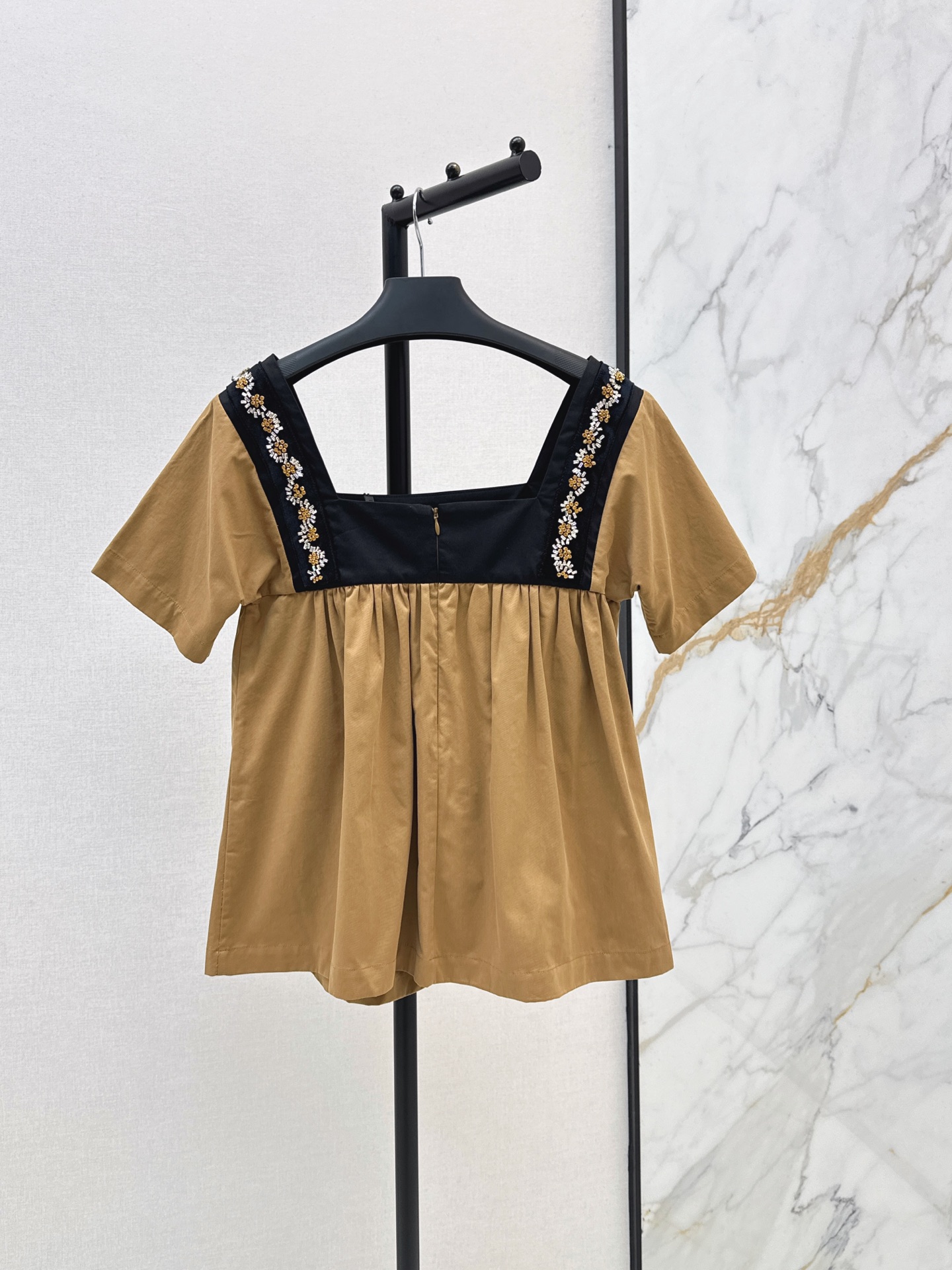 Pra 26ss beading contract top