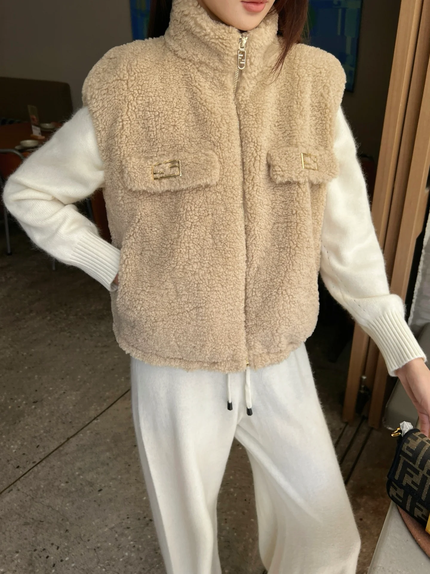 Fend 25fw fleece vest jacket