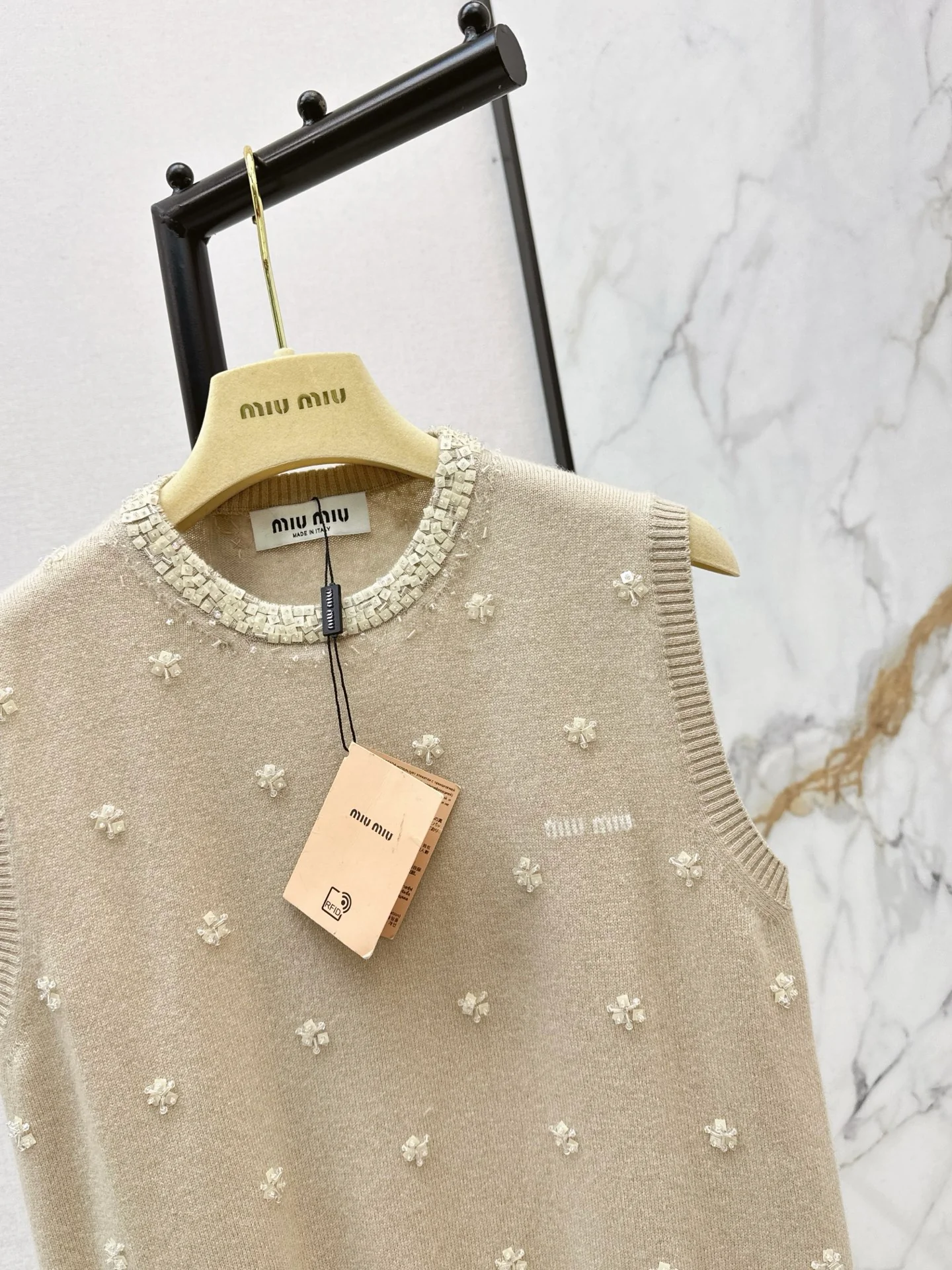 Miu 26ss beading flower vest
